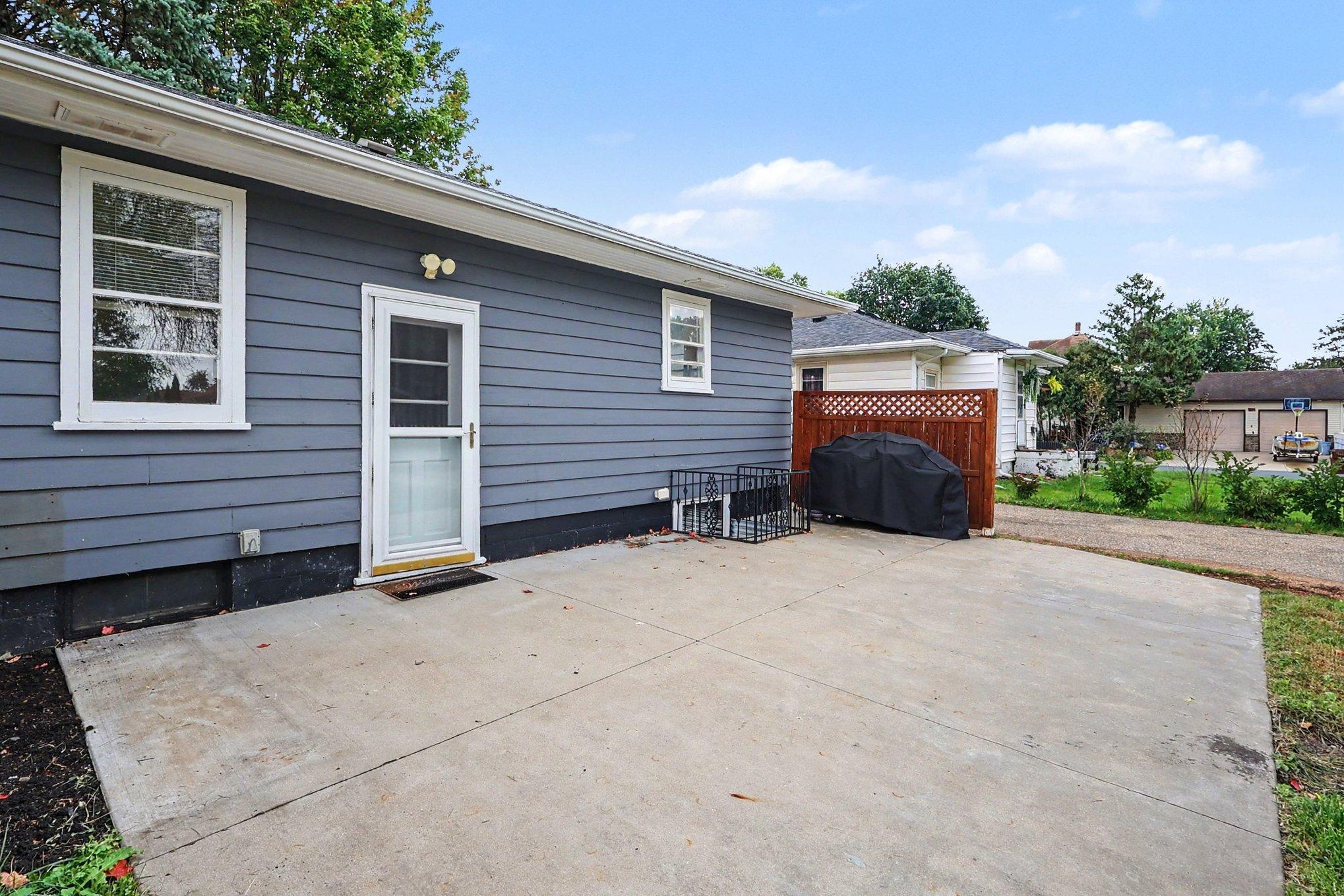 View of Residential at 302 Lincoln Avenue, New Prague MN 56071, New Prague (22 of 27) - Mike Wilen | Minnesota Team Real Estate