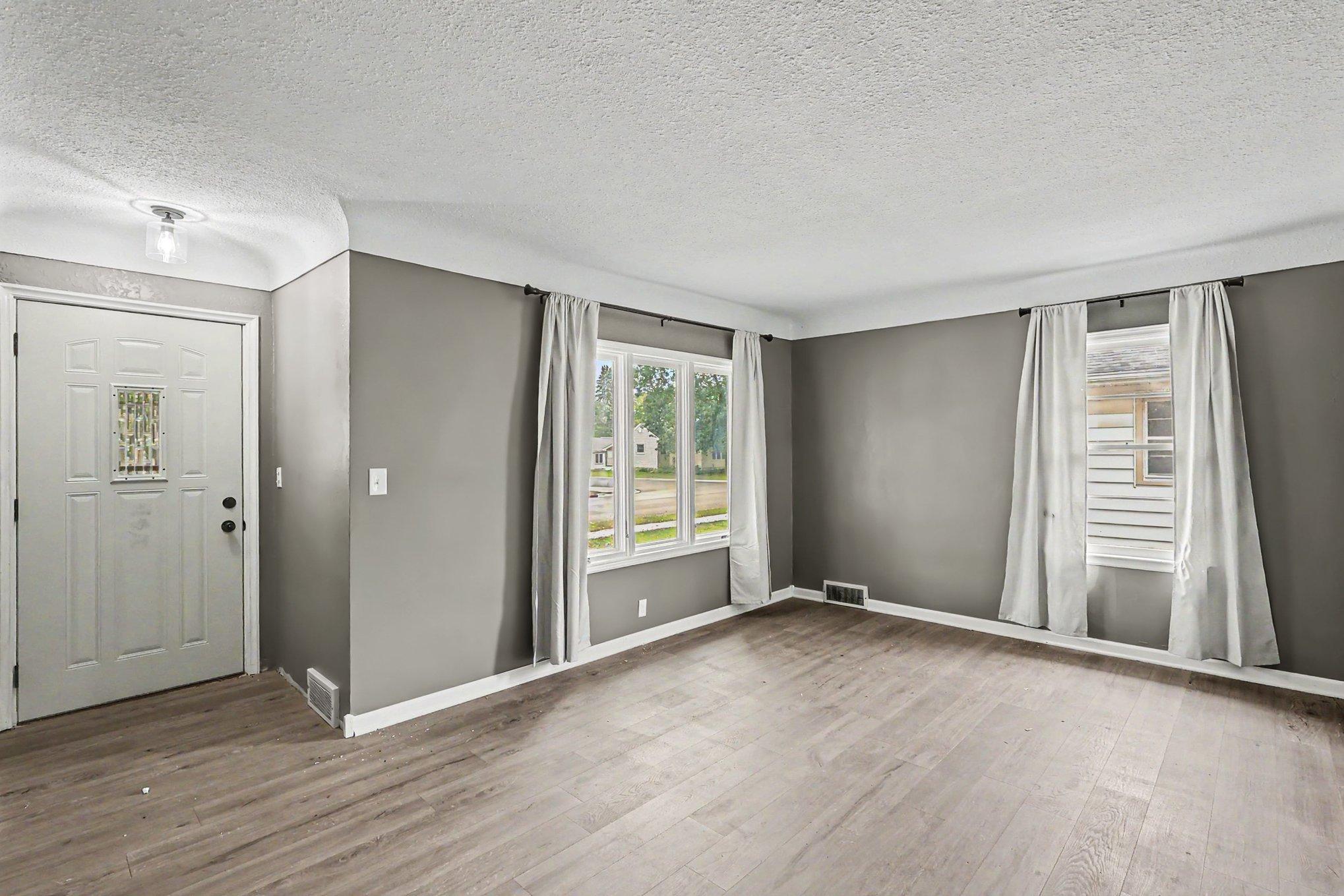 View of Residential at 302 Lincoln Avenue, New Prague MN 56071, New Prague (3 of 27) - Mike Wilen | Minnesota Team Real Estate