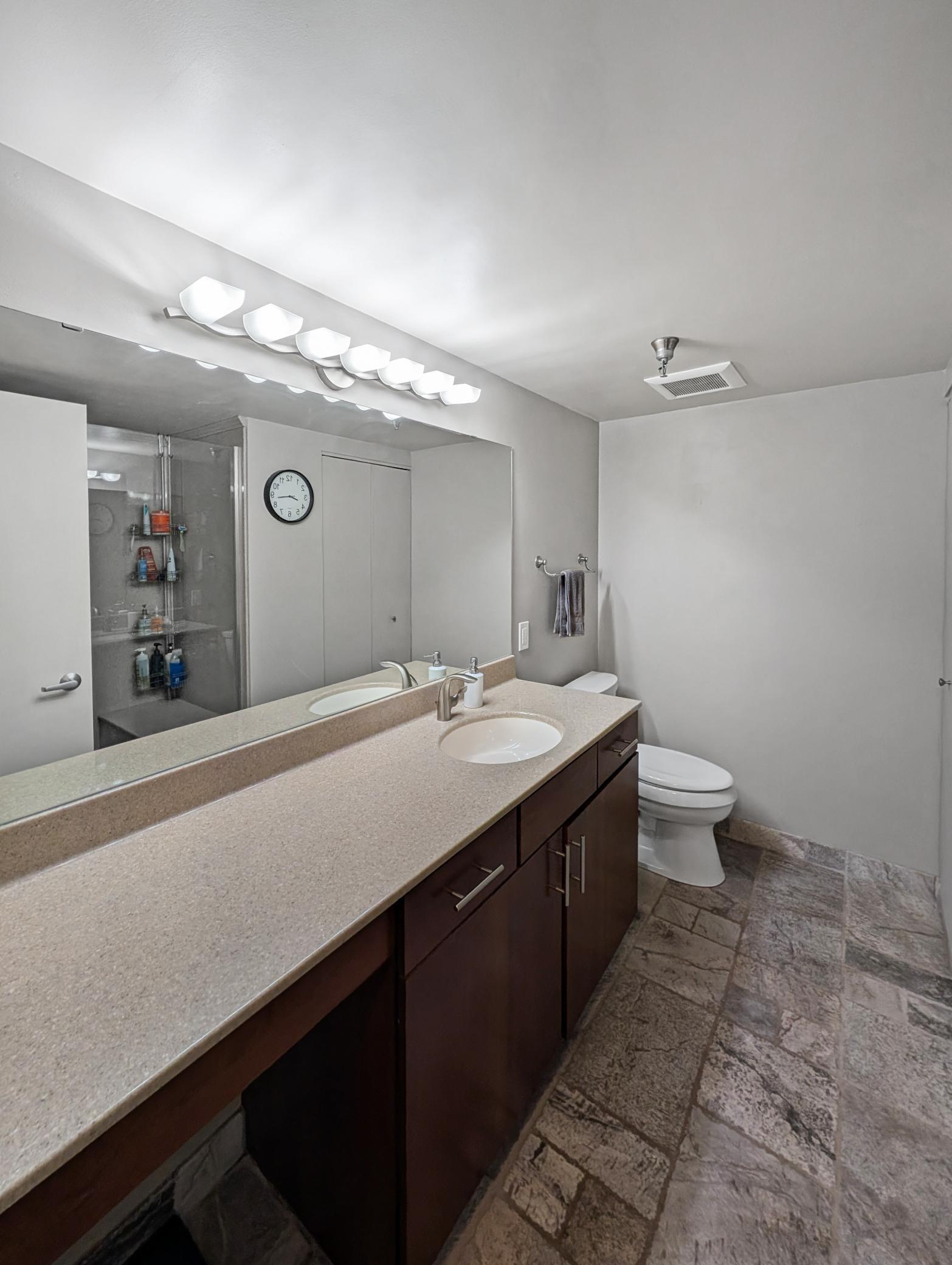 View of Residential at 401 1st Street #601, Minneapolis MN 55401, Minneapolis (23 of 26) - Mike Wilen | Minnesota Team Real Estate