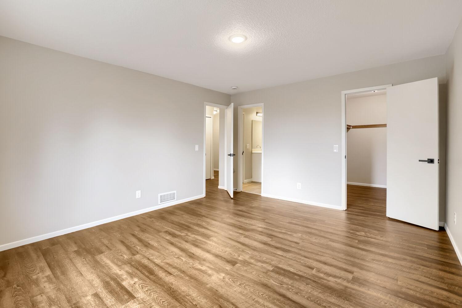 View of Residential at 13358 Hughes Court, Apple Valley MN 55124, Apple Valley (18 of 28) - Mike Wilen | Minnesota Team Real Estate