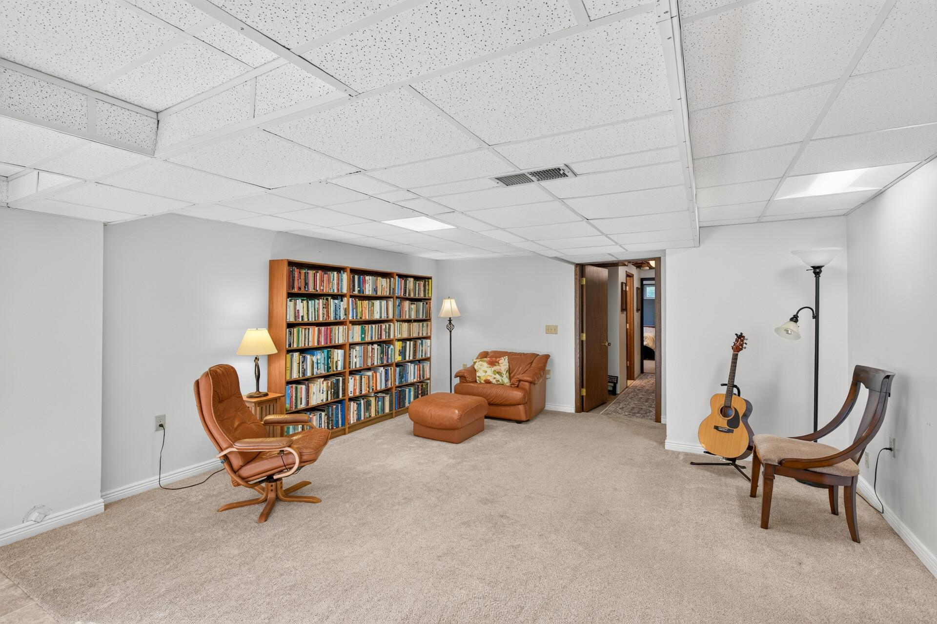 View of Residential at 4315 Kaufmanis Way, Eagan MN 55123, Eagan (21 of 40) - Mike Wilen | Minnesota Team Real Estate