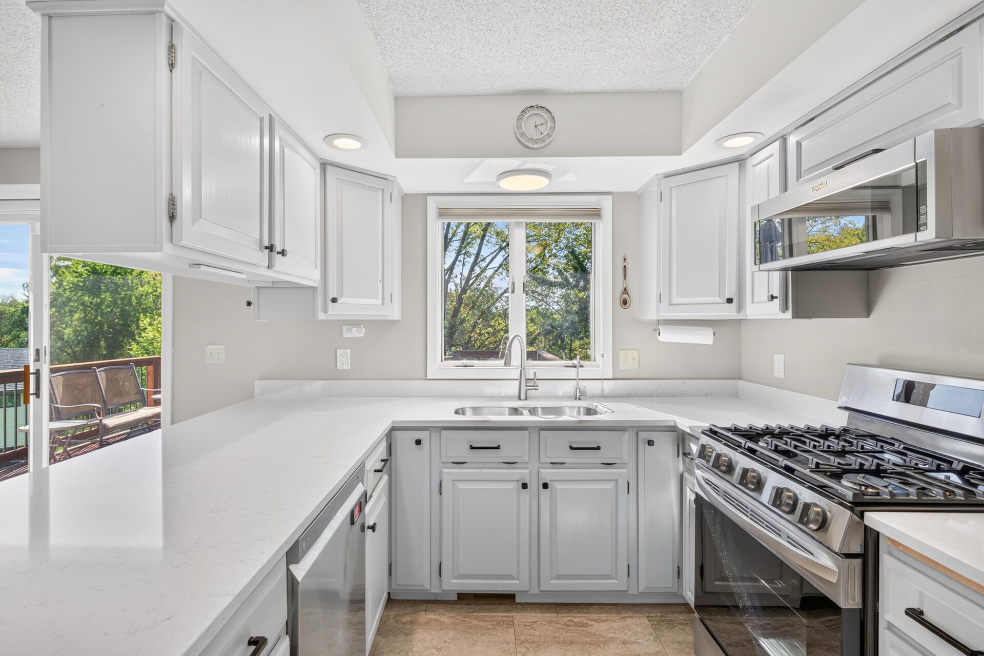 View of Residential at 4315 Kaufmanis Way, Eagan MN 55123, Eagan (9 of 40) - Mike Wilen | Minnesota Team Real Estate