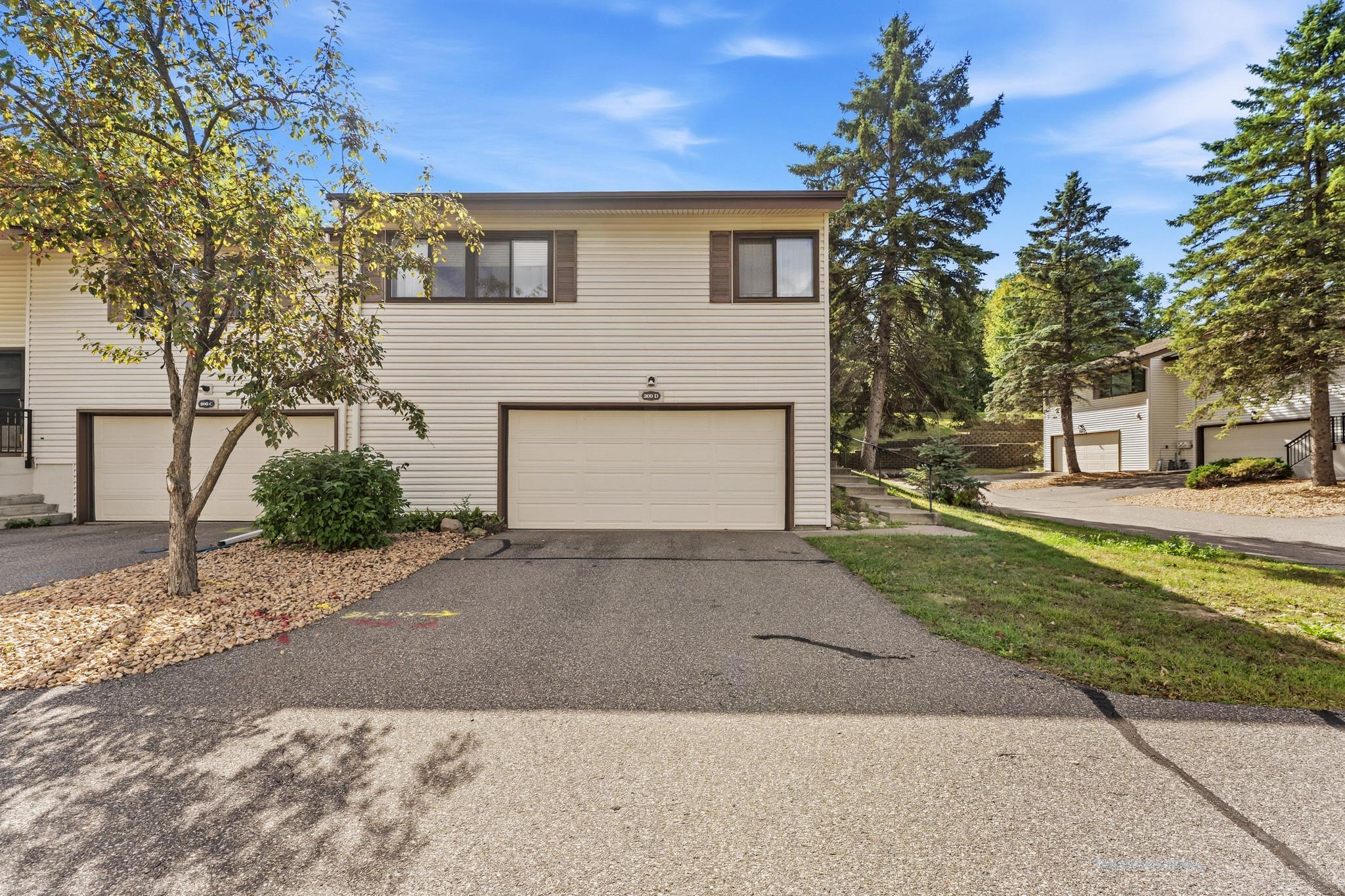 View of Residential at 200 Wentworth Avenue #D, West Saint Paul MN 55118, West Saint Paul (2 of 31) - Mike Wilen | Minnesota Team Real Estate