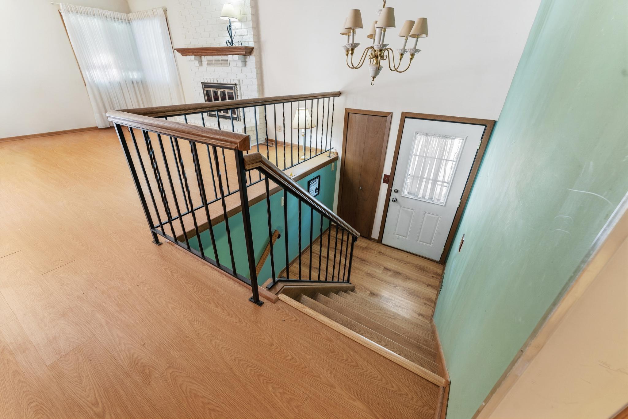 View of Residential at 200 Wentworth Avenue #D, West Saint Paul MN 55118, West Saint Paul (8 of 31) - Mike Wilen | Minnesota Team Real Estate