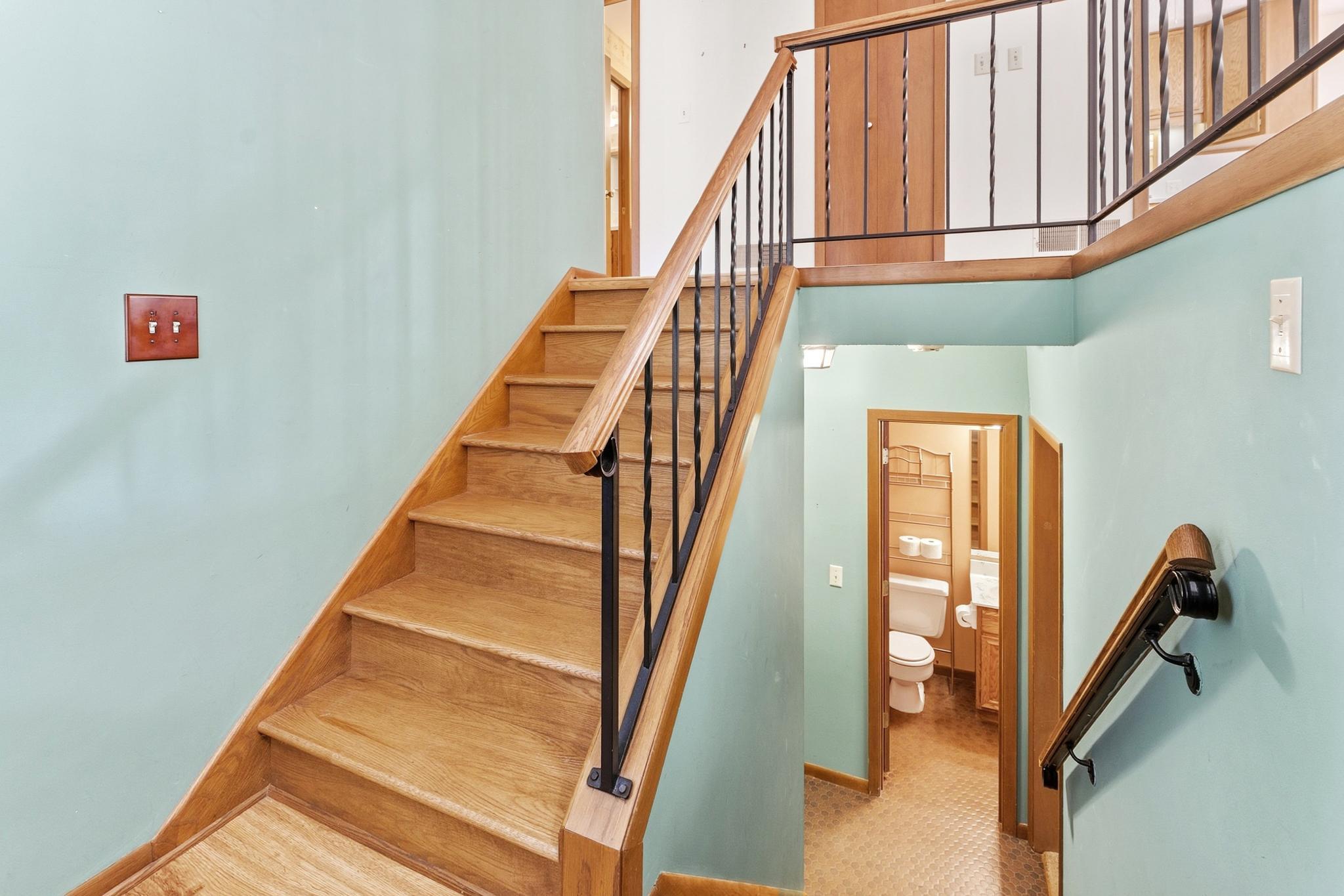 View of Residential at 200 Wentworth Avenue #D, West Saint Paul MN 55118, West Saint Paul (6 of 31) - Mike Wilen | Minnesota Team Real Estate