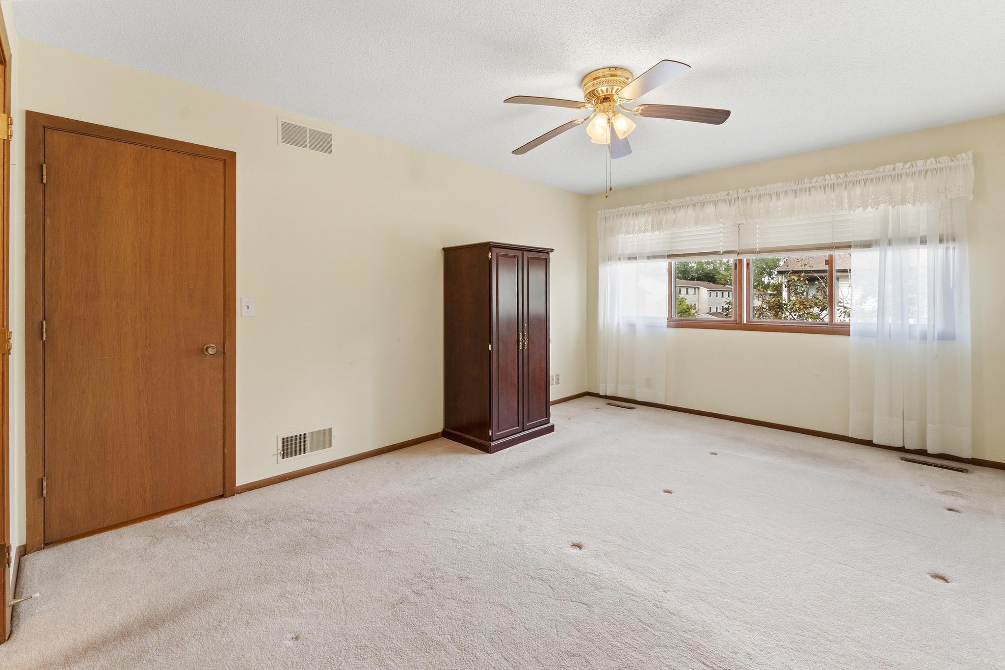 View of Residential at 200 Wentworth Avenue #D, West Saint Paul MN 55118, West Saint Paul (17 of 31) - Mike Wilen | Minnesota Team Real Estate