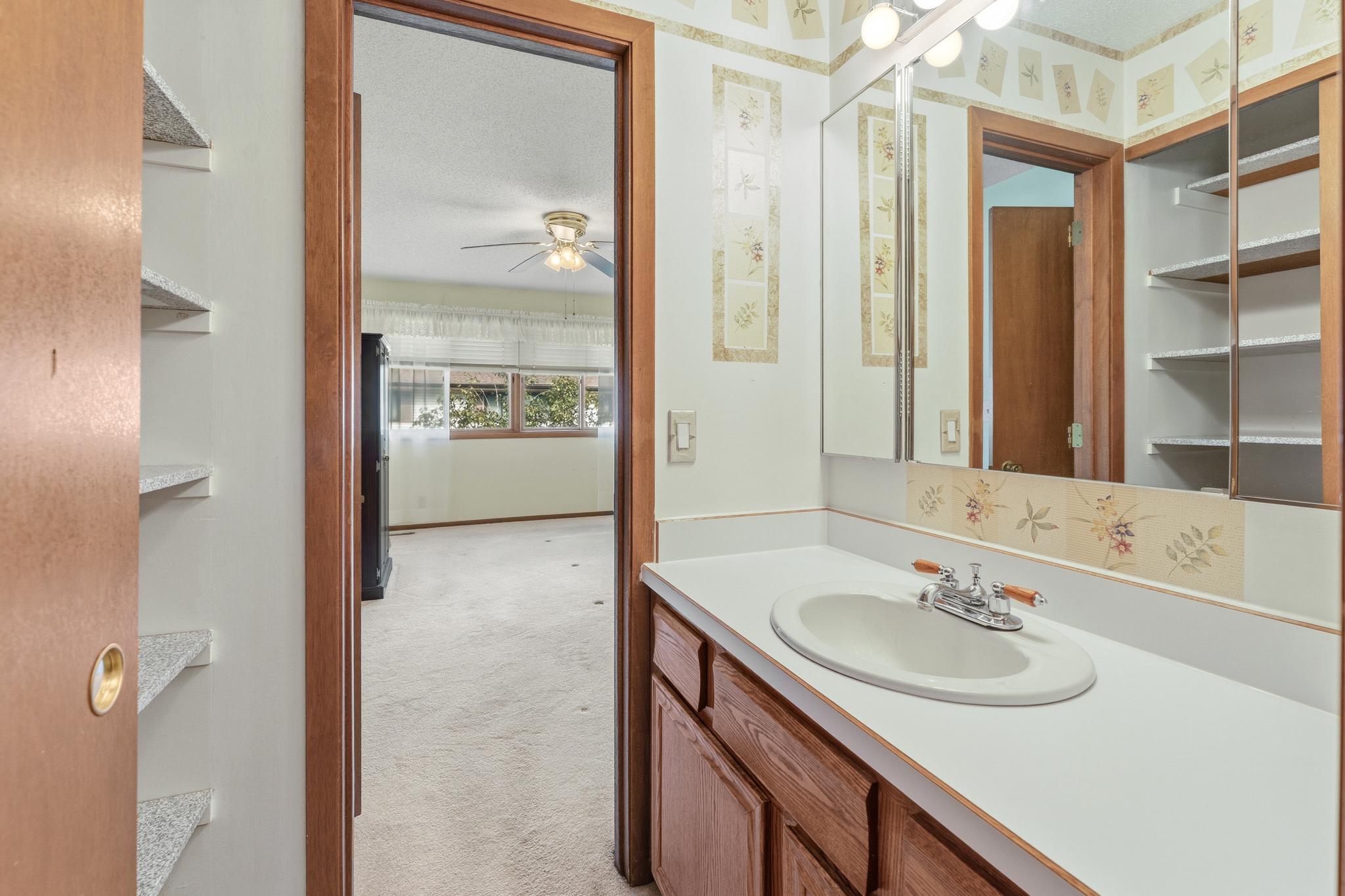 View of Residential at 200 Wentworth Avenue #D, West Saint Paul MN 55118, West Saint Paul (19 of 31) - Mike Wilen | Minnesota Team Real Estate