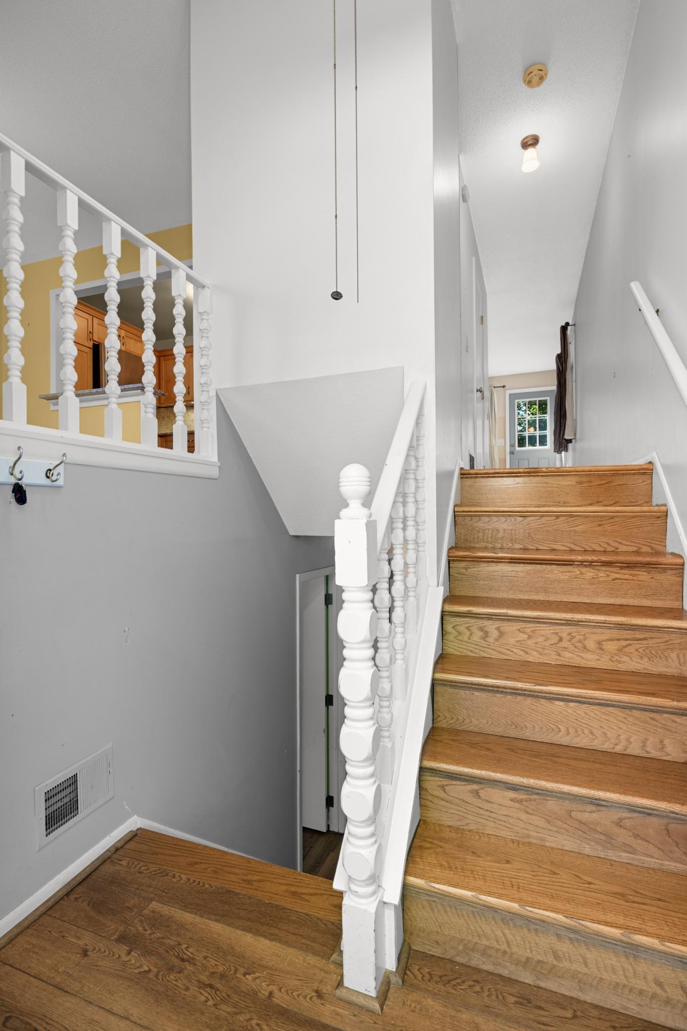 View of Residential at 1129 Fifield Street, Saint Paul MN 55108, Saint Paul (3 of 30) - Mike Wilen | Minnesota Team Real Estate