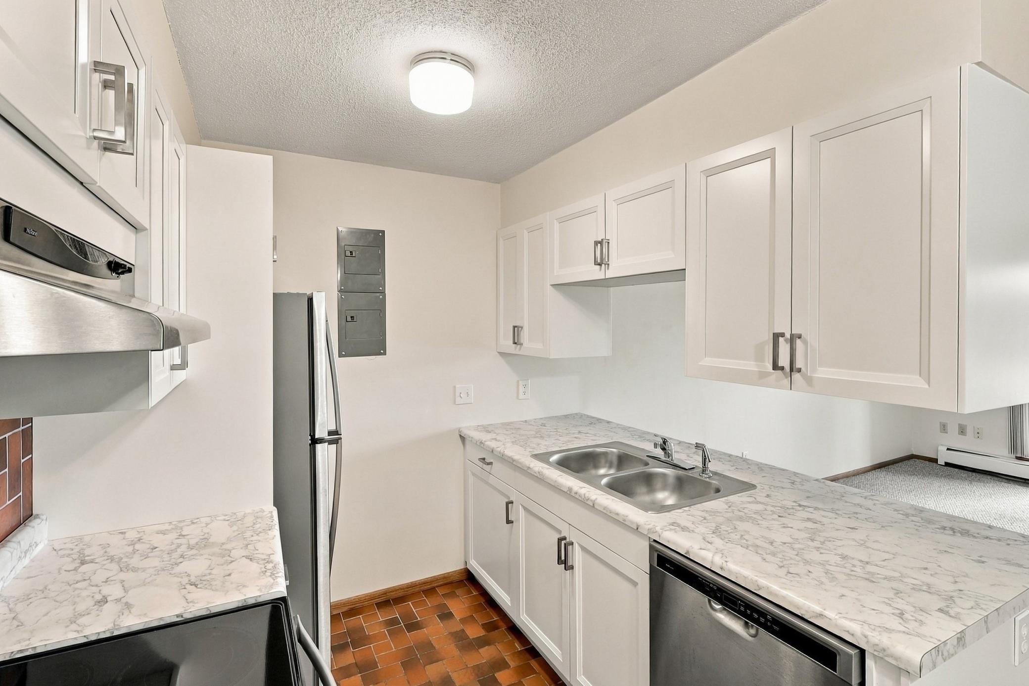 View of Residential at 8935 Old Cedar Avenue #214, Bloomington MN 55425, Bloomington (6 of 18) - Mike Wilen | Minnesota Team Real Estate