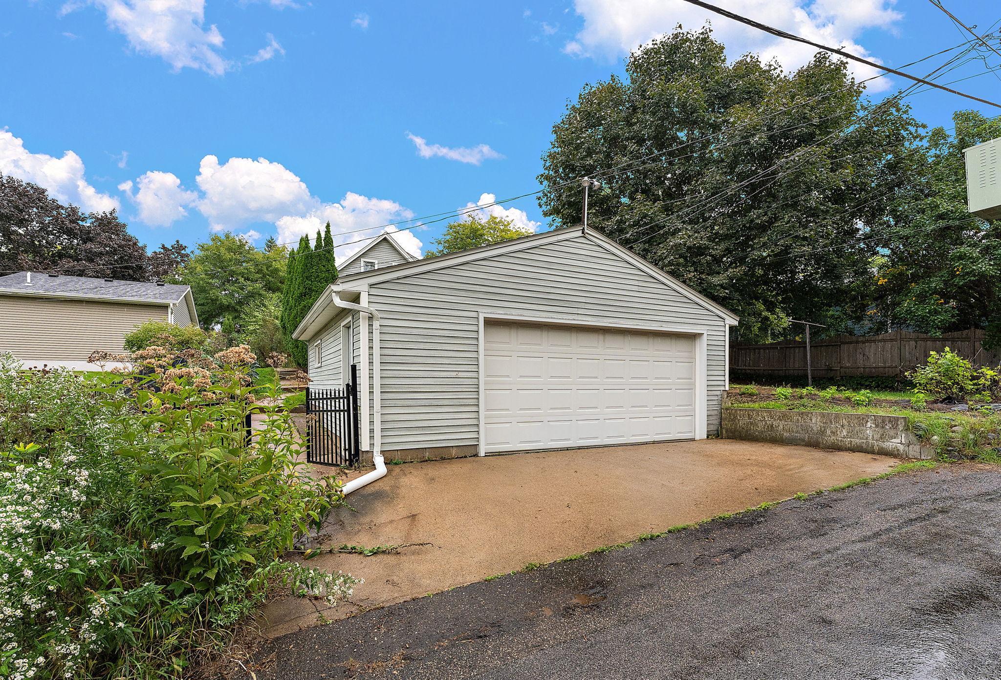 View of Residential at 1455 Kent Street, Saint Paul MN 55117, Saint Paul (26 of 27) - Mike Wilen | Minnesota Team Real Estate