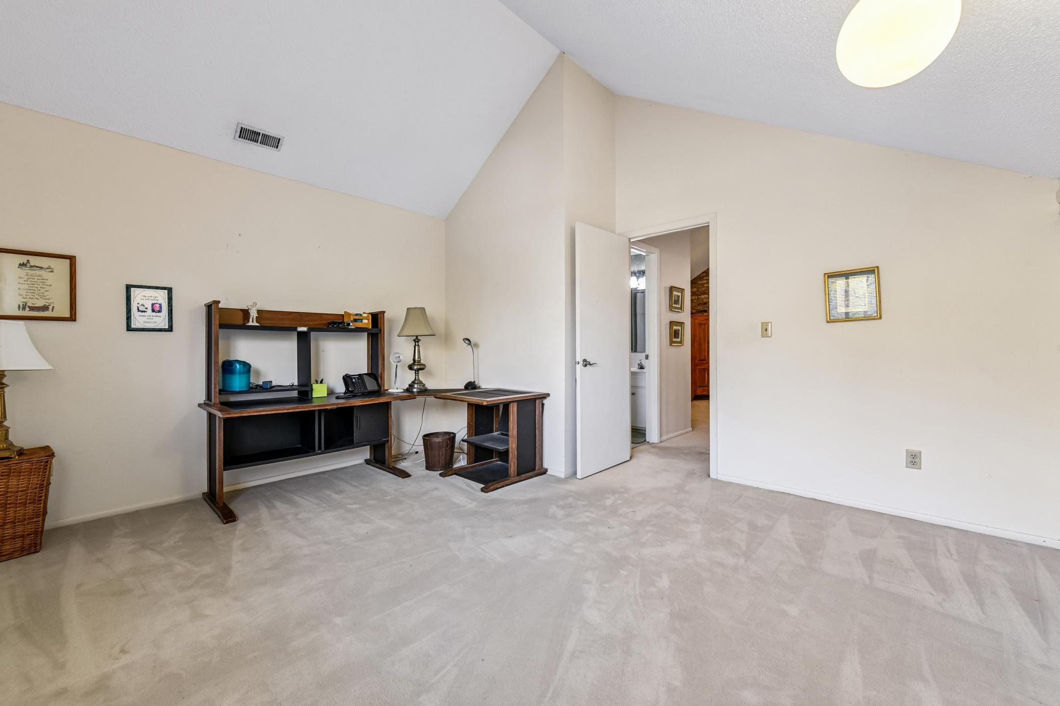 View of Residential at 17835 Tioga Trail, Minnetonka MN 55391, Minnetonka (52 of 66) - Mike Wilen | Minnesota Team Real Estate