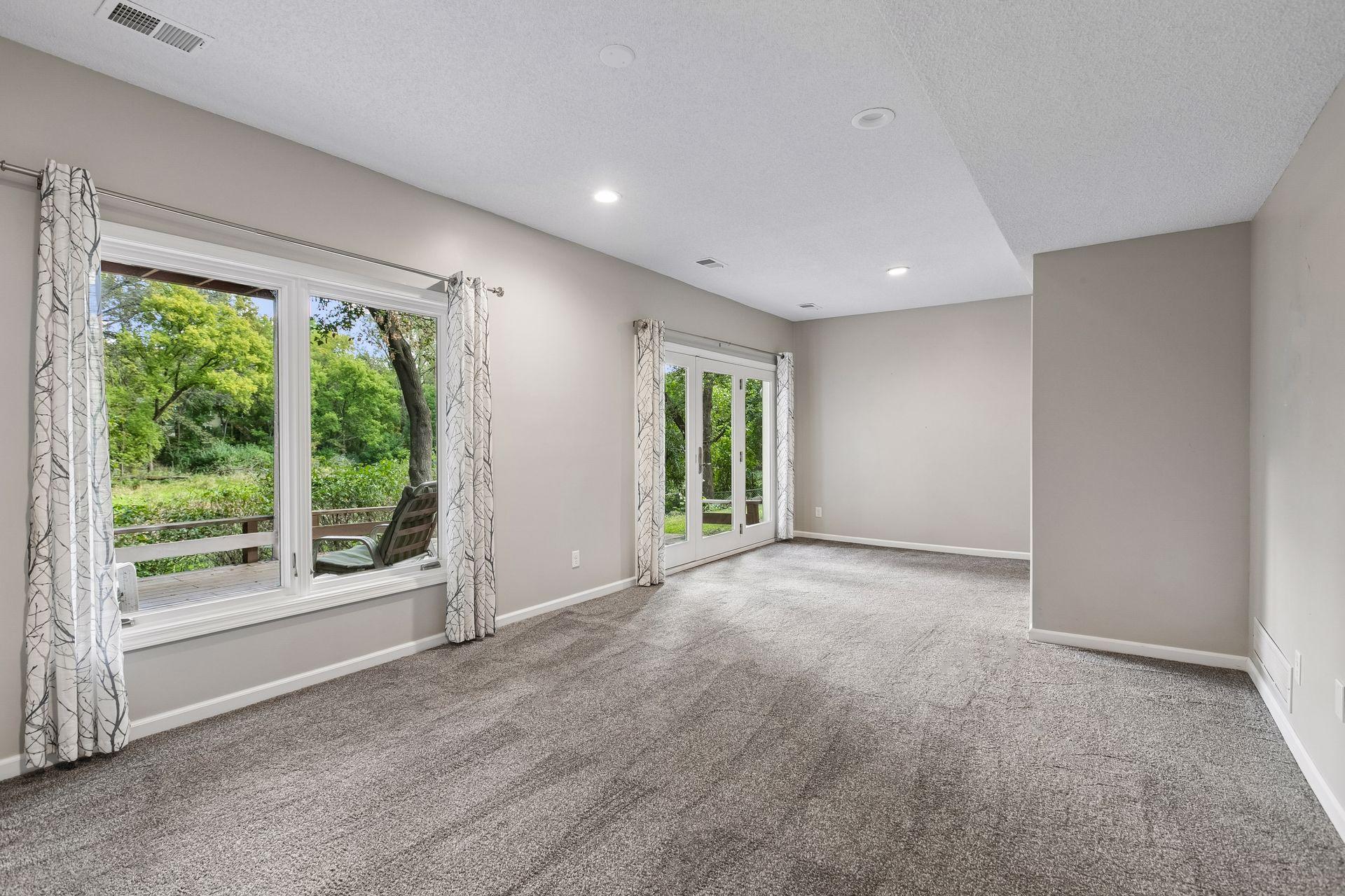 View of Residential at 2815 Saddlebrooke Circle, Minnetonka MN 55305, Minnetonka (26 of 36) - Mike Wilen | Minnesota Team Real Estate