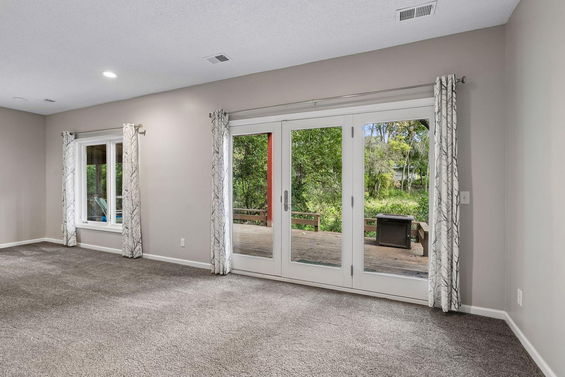 View of Residential at 2815 Saddlebrooke Circle, Minnetonka MN 55305, Minnetonka (25 of 36) - Mike Wilen | Minnesota Team Real Estate