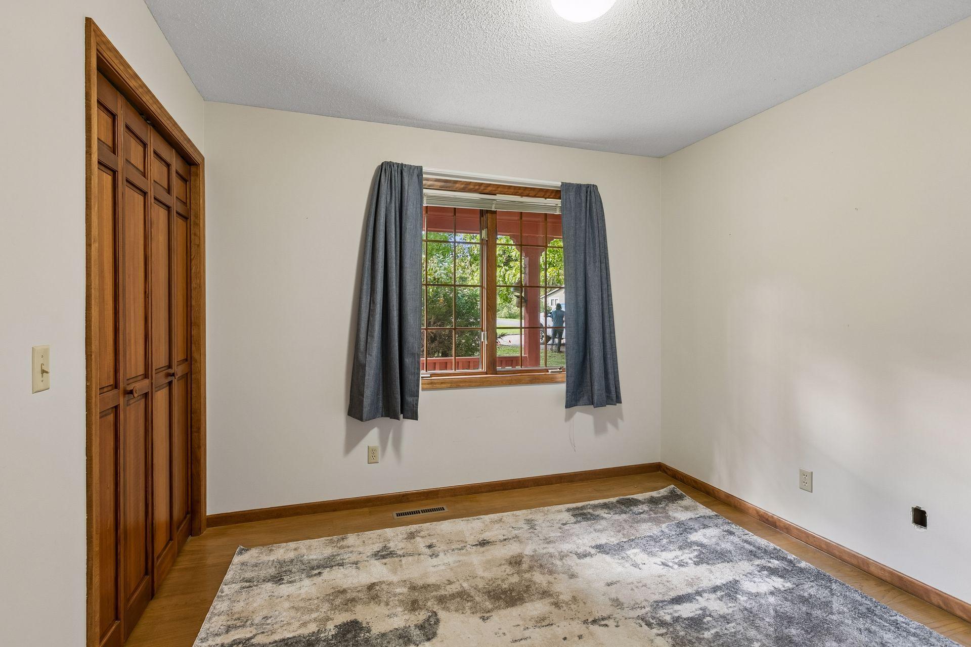View of Residential at 2815 Saddlebrooke Circle, Minnetonka MN 55305, Minnetonka (21 of 36) - Mike Wilen | Minnesota Team Real Estate