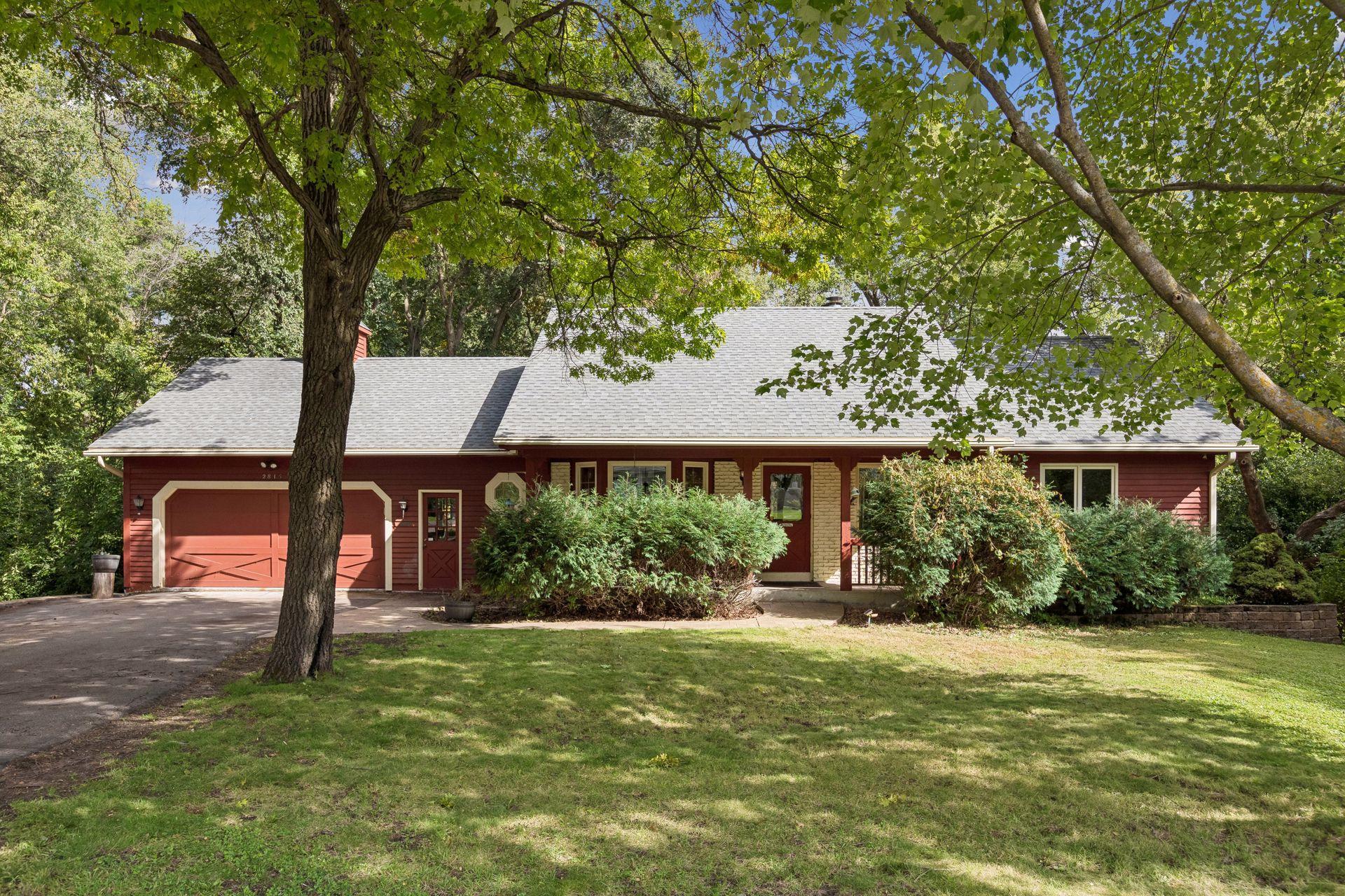 View of Single Family at 2815 Saddlebrooke Circle, Minnetonka - Mike Wilen | Minnesota Team Real Estate