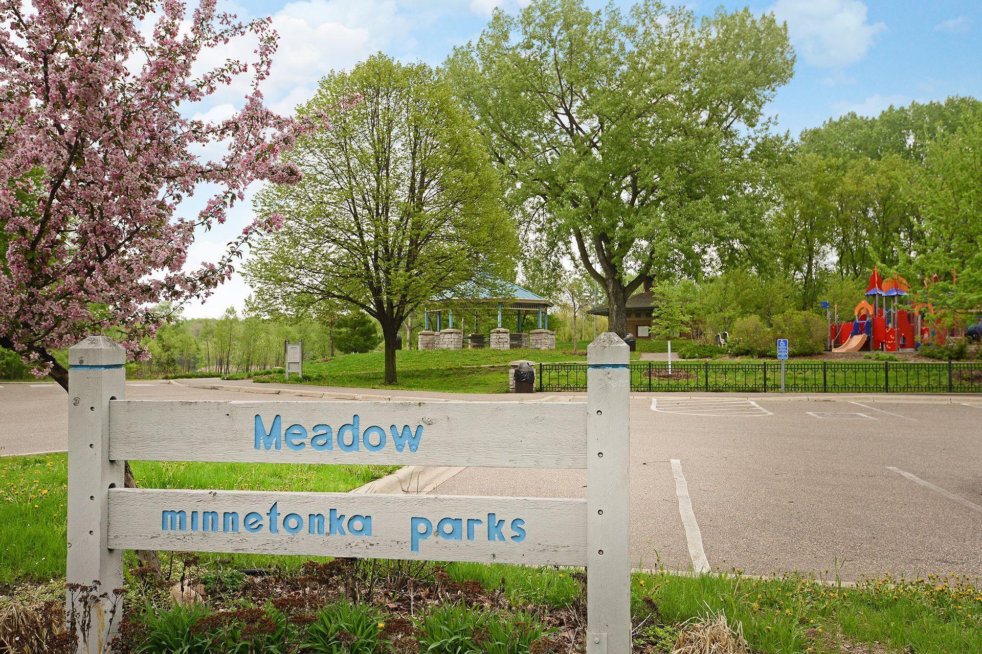 View of Residential at 2815 Saddlebrooke Circle, Minnetonka MN 55305, Minnetonka (34 of 36) - Mike Wilen | Minnesota Team Real Estate