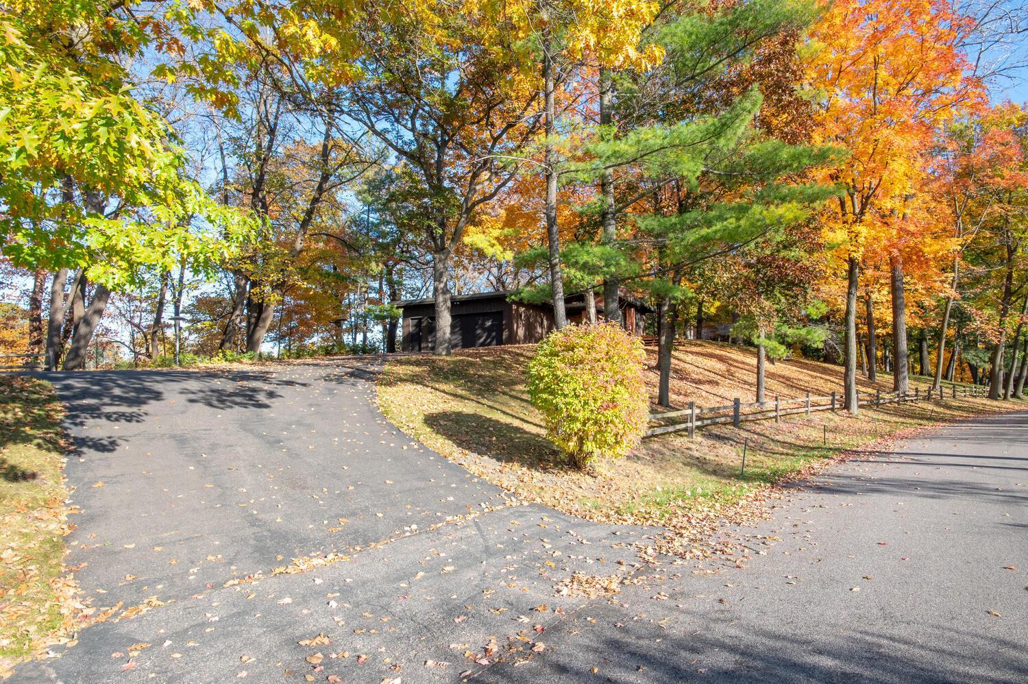View of Residential at 5811 Hobe Lane, White Bear Lake MN 55110, White Bear Lake (12 of 67) - Mike Wilen | Minnesota Team Real Estate