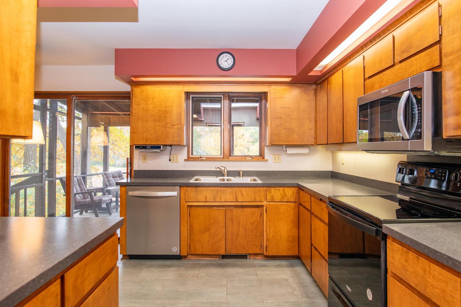 View of Residential at 5811 Hobe Lane, White Bear Lake MN 55110, White Bear Lake (36 of 67) - Mike Wilen | Minnesota Team Real Estate