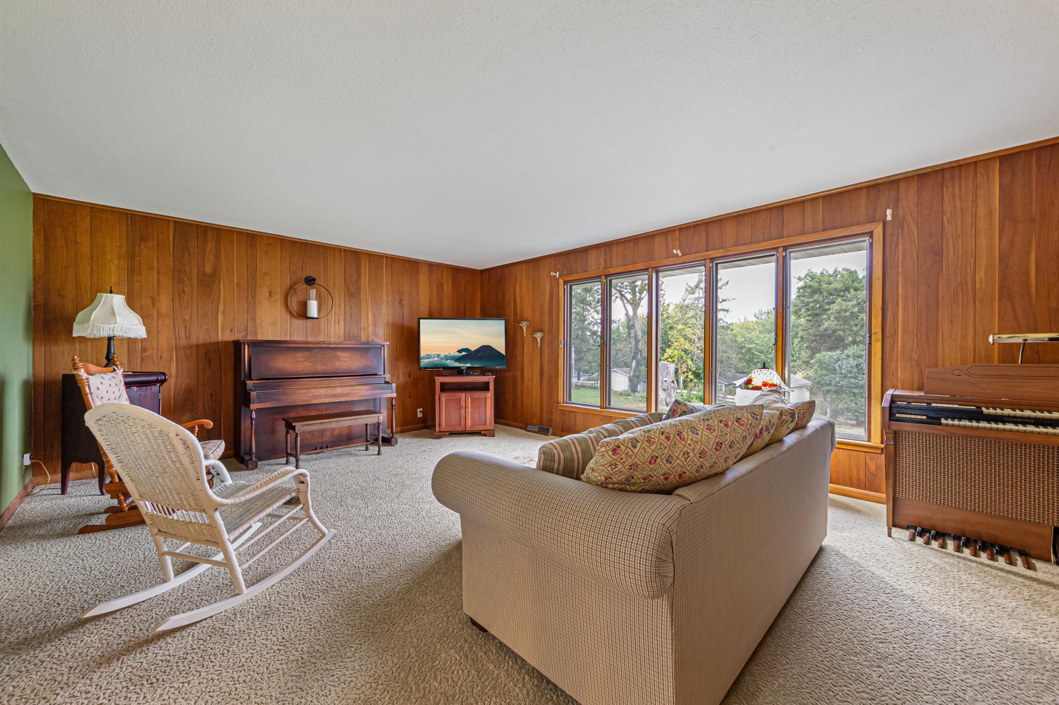 View of Residential at 808 Hillcrest Drive, Montgomery MN 56069, Montgomery (15 of 56) - Mike Wilen | Minnesota Team Real Estate