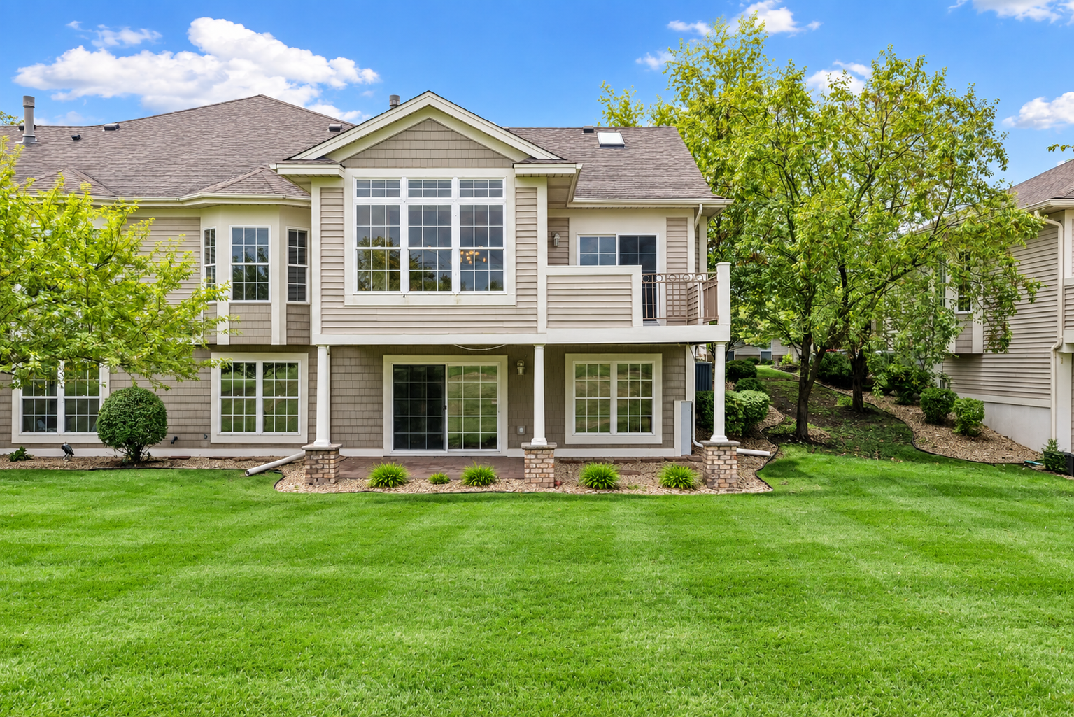View of Residential at 492 Holly Lane, Oakdale MN 55128, Oakdale (33 of 35) - Mike Wilen | Minnesota Team Real Estate