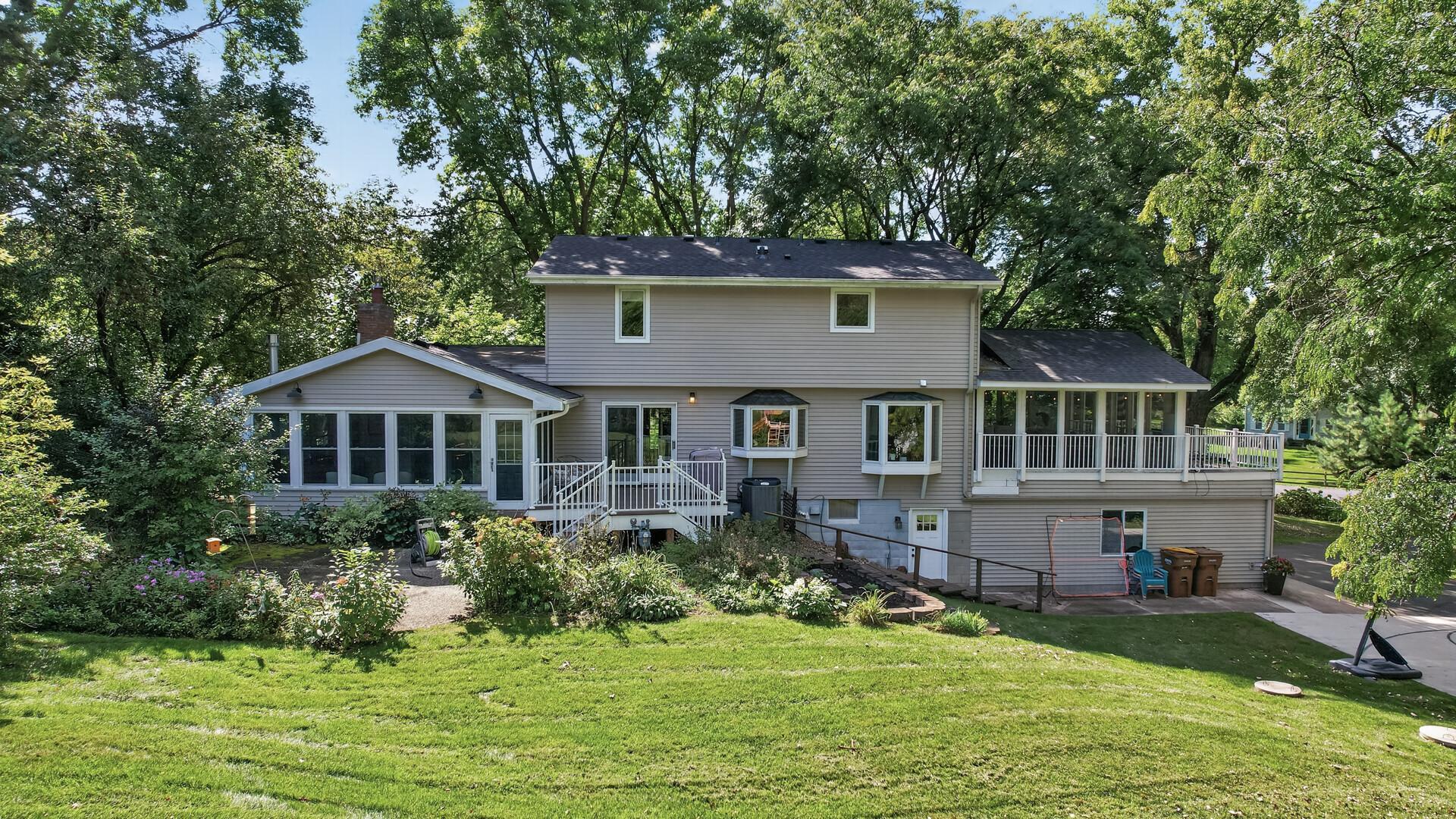 View of Residential at 12 Tamarisk Road, Dellwood MN 55110, Dellwood (50 of 57) - Mike Wilen | Minnesota Team Real Estate
