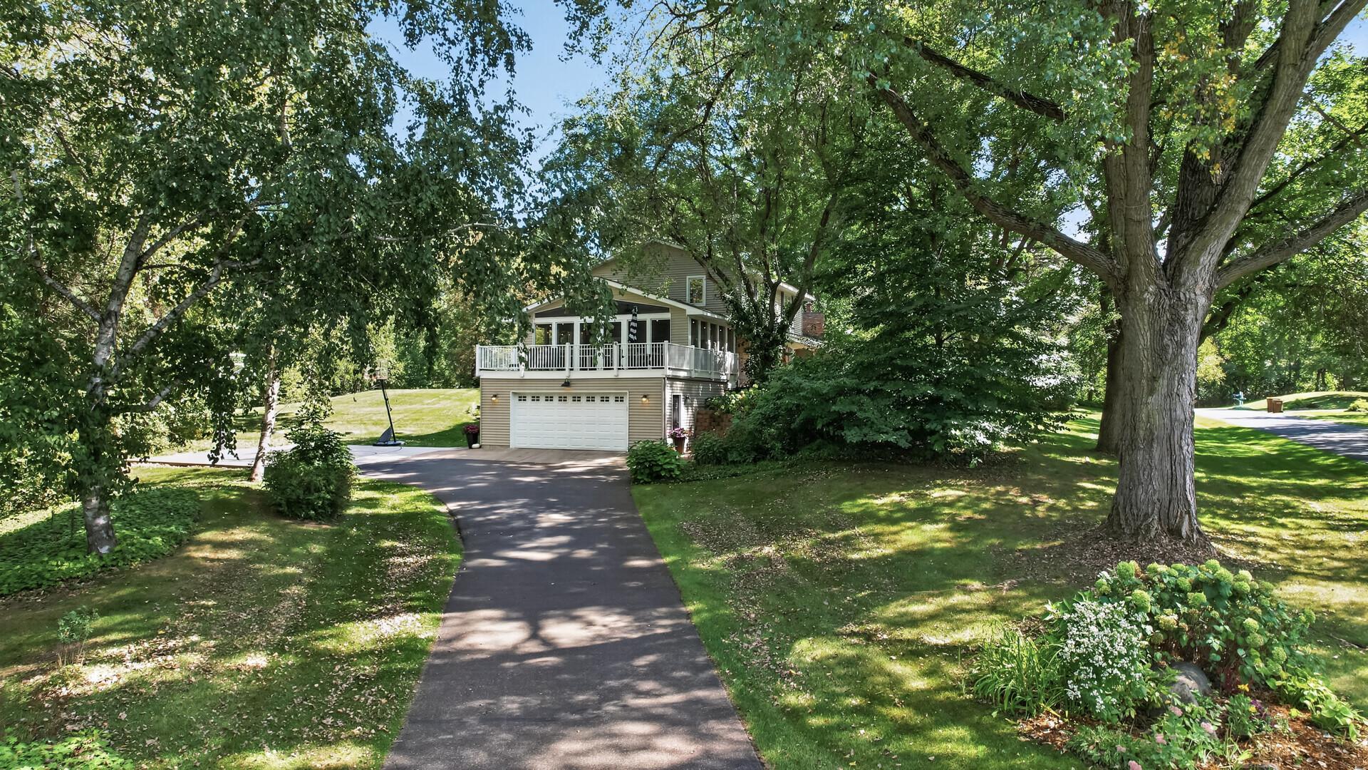 View of Residential at 12 Tamarisk Road, Dellwood MN 55110, Dellwood (48 of 57) - Mike Wilen | Minnesota Team Real Estate
