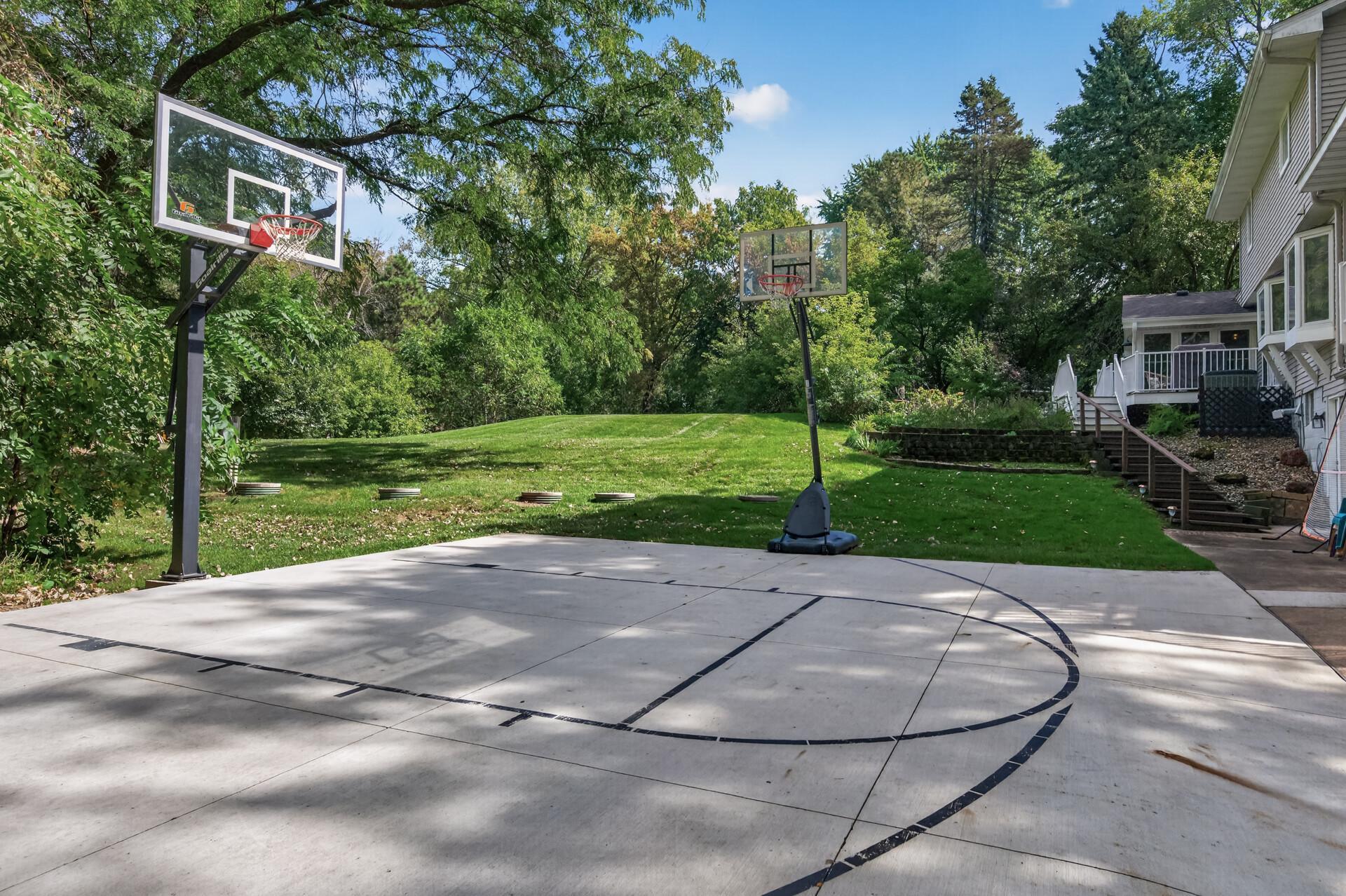 View of Residential at 12 Tamarisk Road, Dellwood MN 55110, Dellwood (39 of 57) - Mike Wilen | Minnesota Team Real Estate