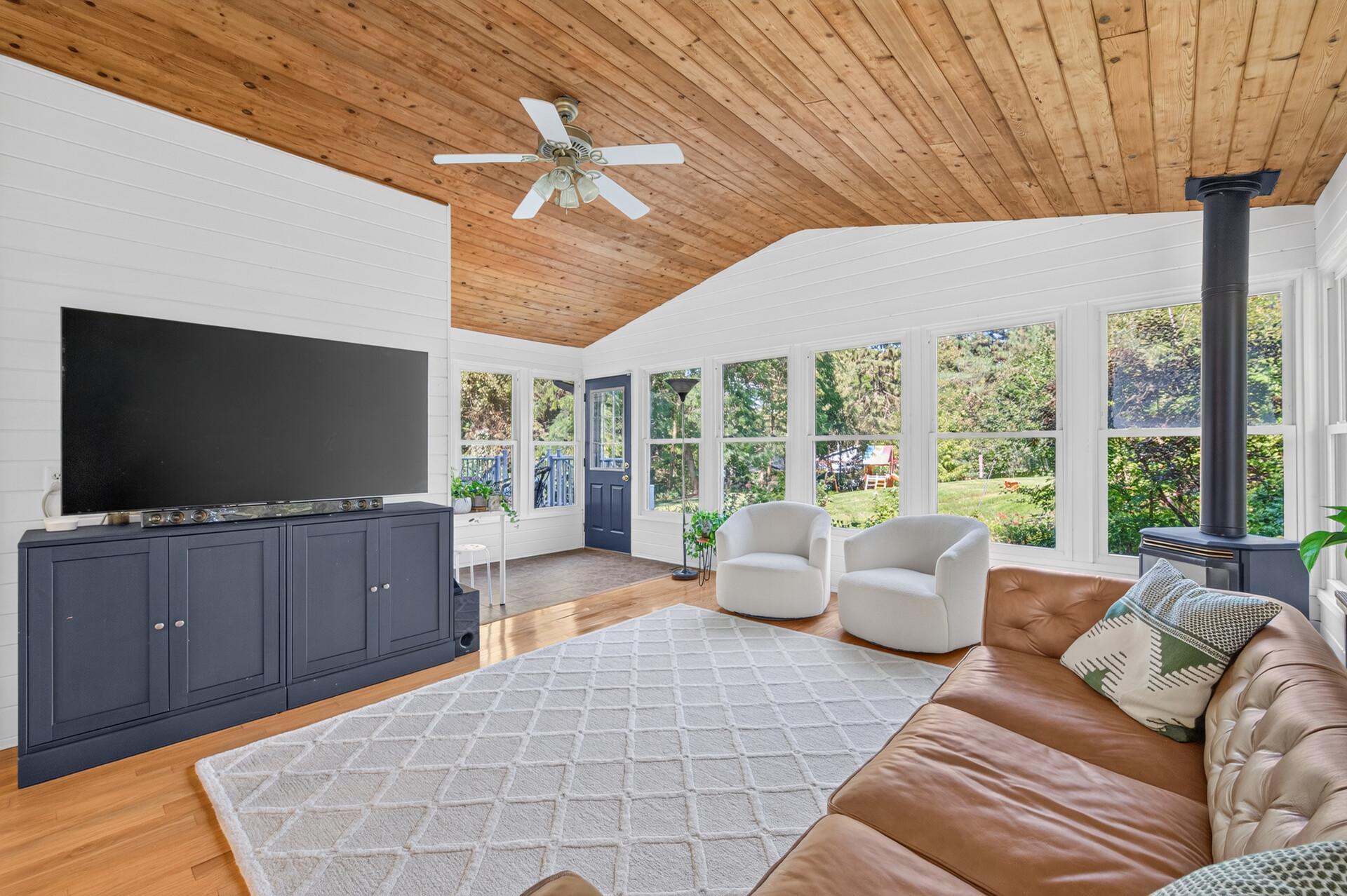 View of Residential at 12 Tamarisk Road, Dellwood MN 55110, Dellwood (21 of 57) - Mike Wilen | Minnesota Team Real Estate