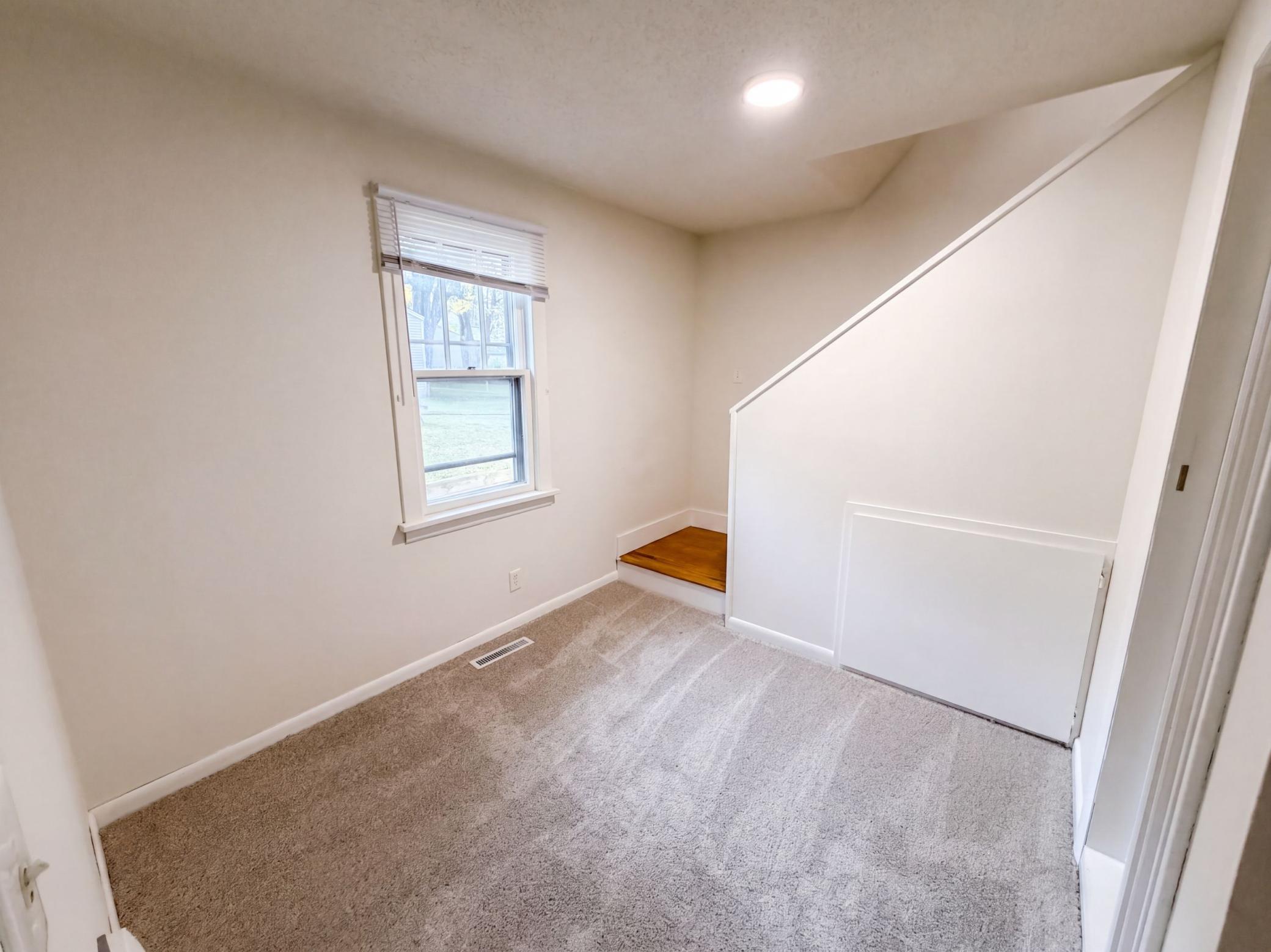 View of Residential at 305 Arlington Avenue, Saint Paul MN 55117, Saint Paul (12 of 23) - Mike Wilen | Minnesota Team Real Estate