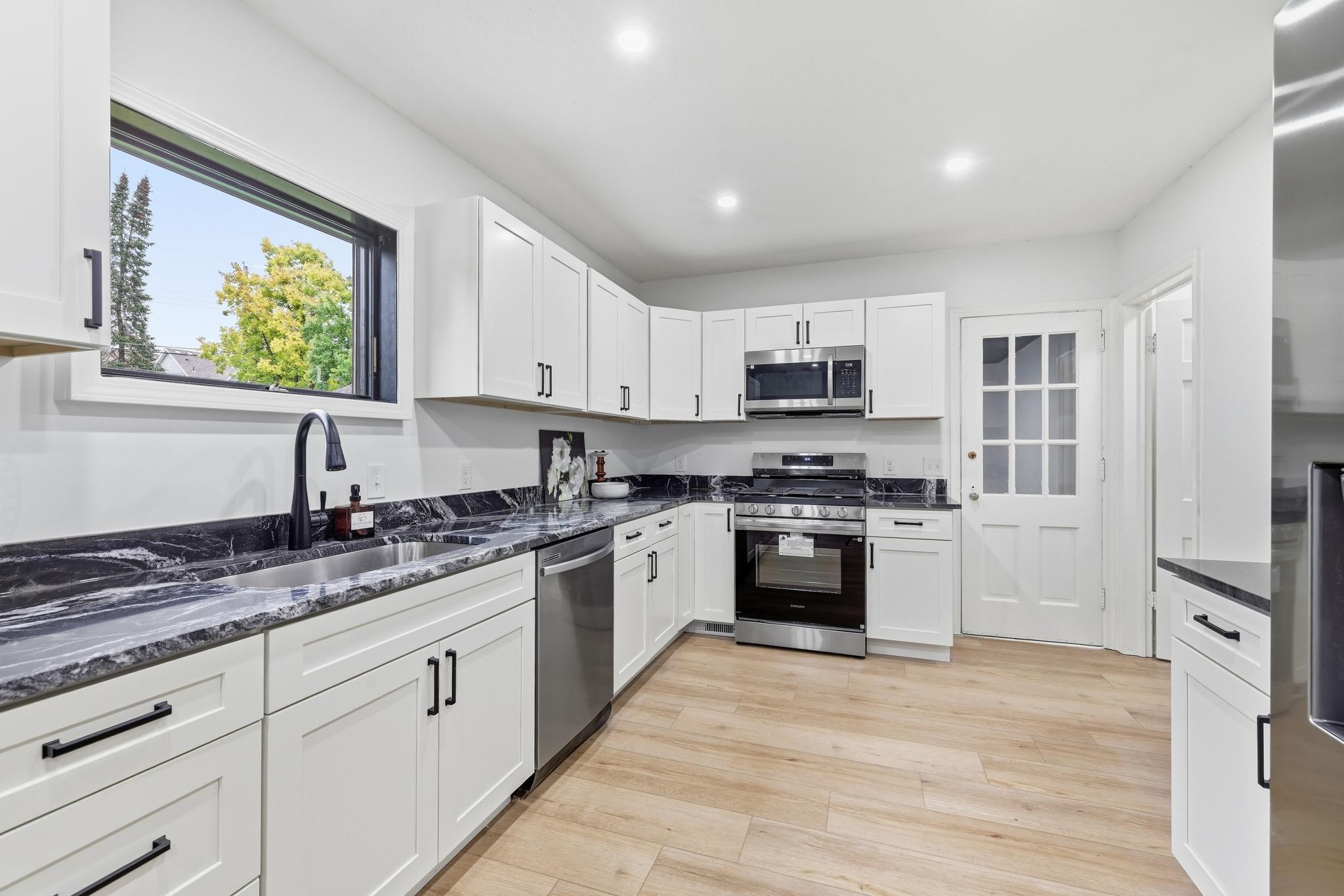 View of Residential at 4720 41st Street, Saint Louis Park MN 55416, Saint Louis Park (14 of 34) - Mike Wilen | Minnesota Team Real Estate