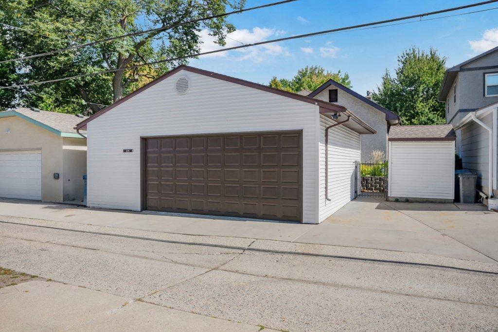 View of Residential at 5128 Beard Avenue, Minneapolis MN 55410, Minneapolis (36 of 44) - Mike Wilen | Minnesota Team Real Estate