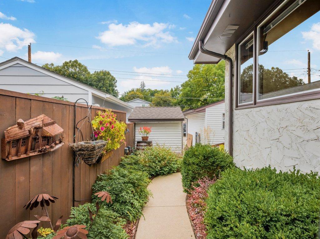 View of Residential at 5128 Beard Avenue, Minneapolis MN 55410, Minneapolis (33 of 44) - Mike Wilen | Minnesota Team Real Estate
