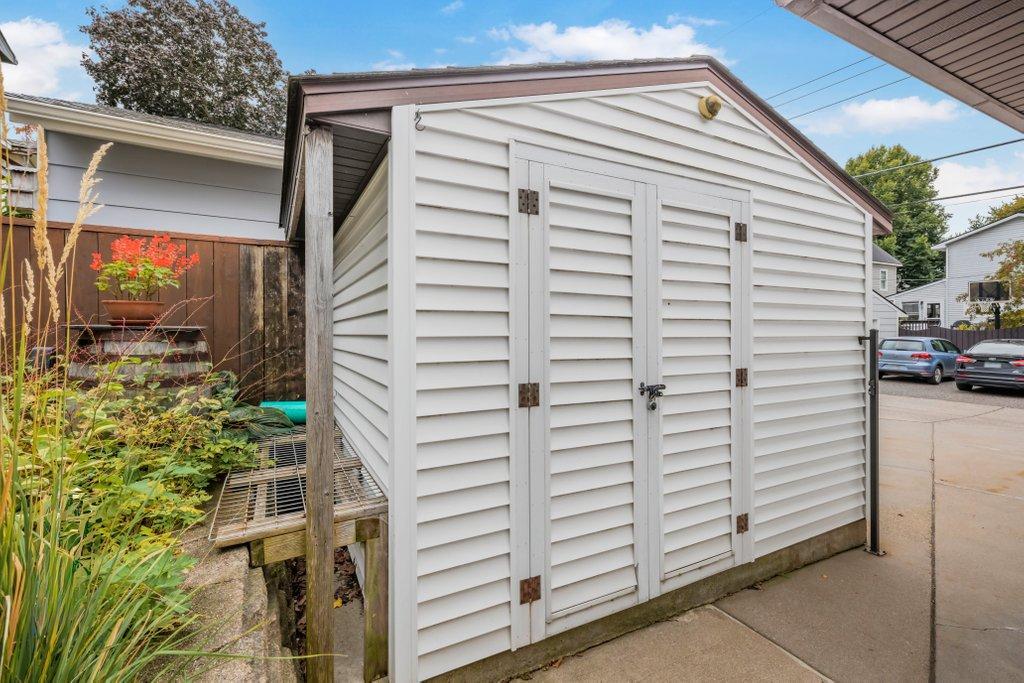 View of Residential at 5128 Beard Avenue, Minneapolis MN 55410, Minneapolis (34 of 44) - Mike Wilen | Minnesota Team Real Estate