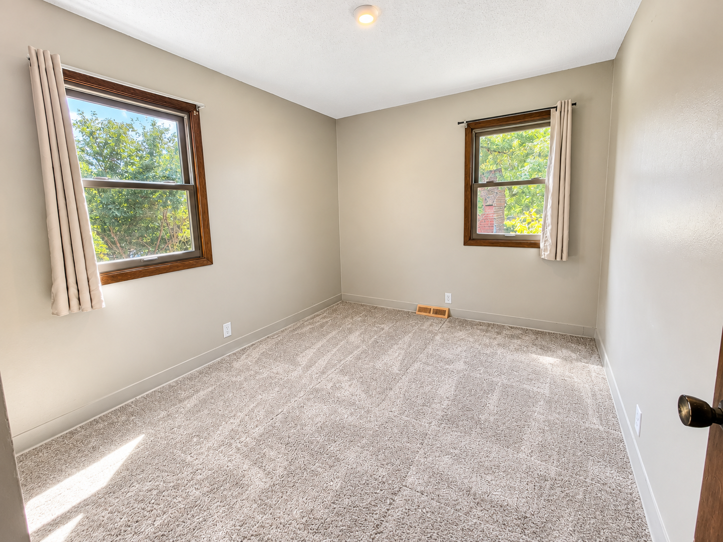 View of Residential at 520 Smith Street, Le Sueur MN 56058, Le Sueur (7 of 17) - Mike Wilen | Minnesota Team Real Estate