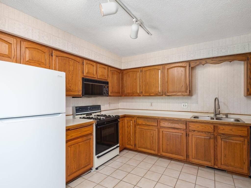 View of Residential at 4825 Orchid Lane, Plymouth MN 55446, Plymouth (11 of 34) - Mike Wilen | Minnesota Team Real Estate