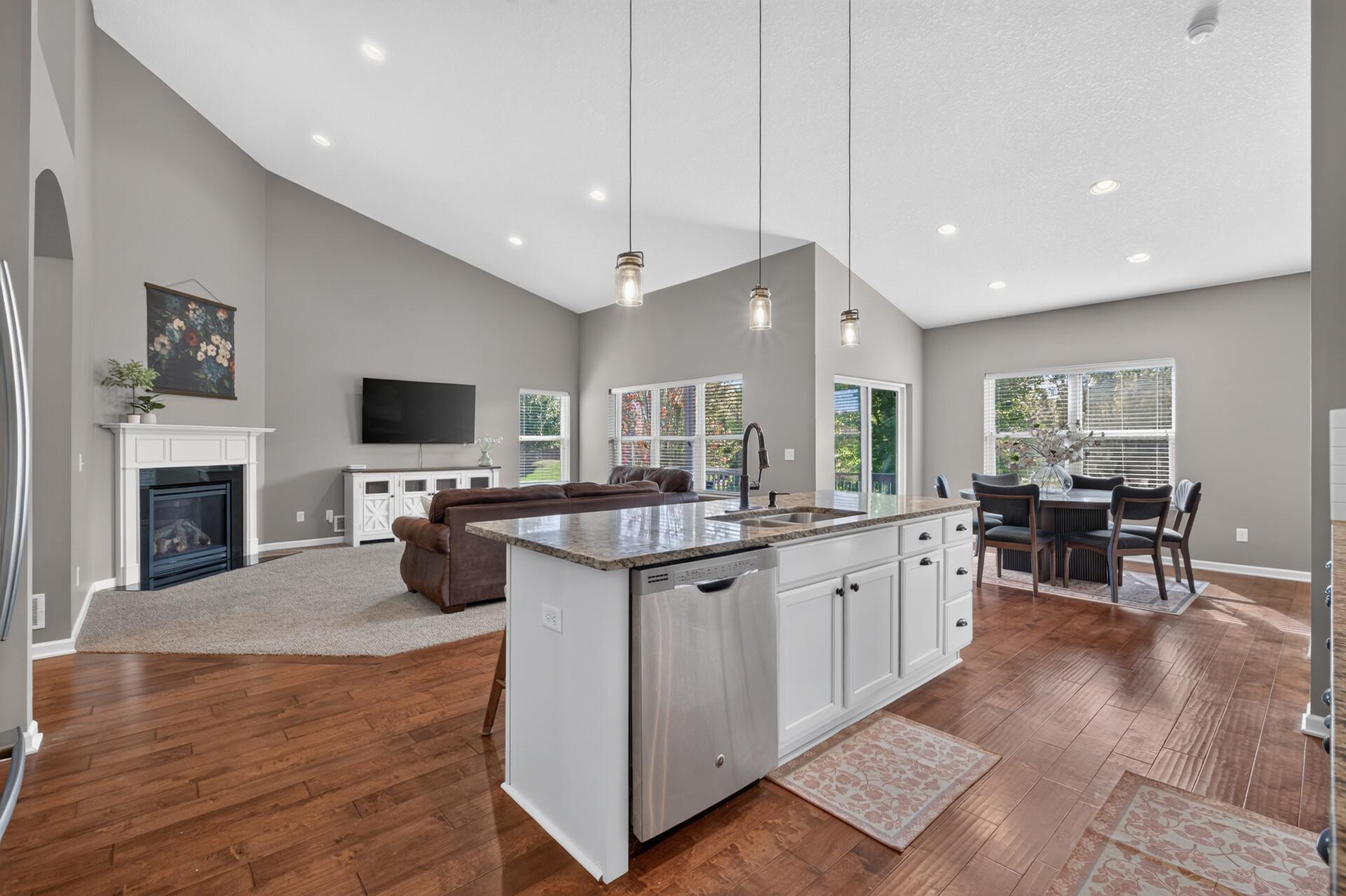 View of Residential at 9747 69th Street, Cottage Grove MN 55016, Cottage Grove (15 of 77) - Mike Wilen | Minnesota Team Real Estate