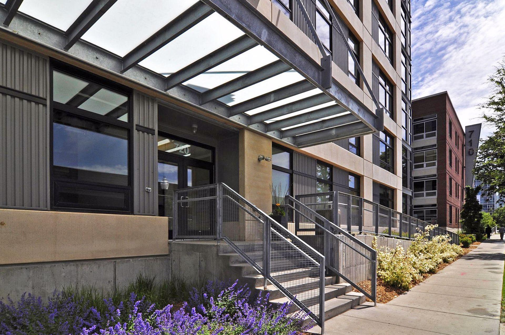View of (CC) High Rise (4+ Levels) at 720 4th Street, Minneapolis - Mike Wilen | Minnesota Team Real Estate