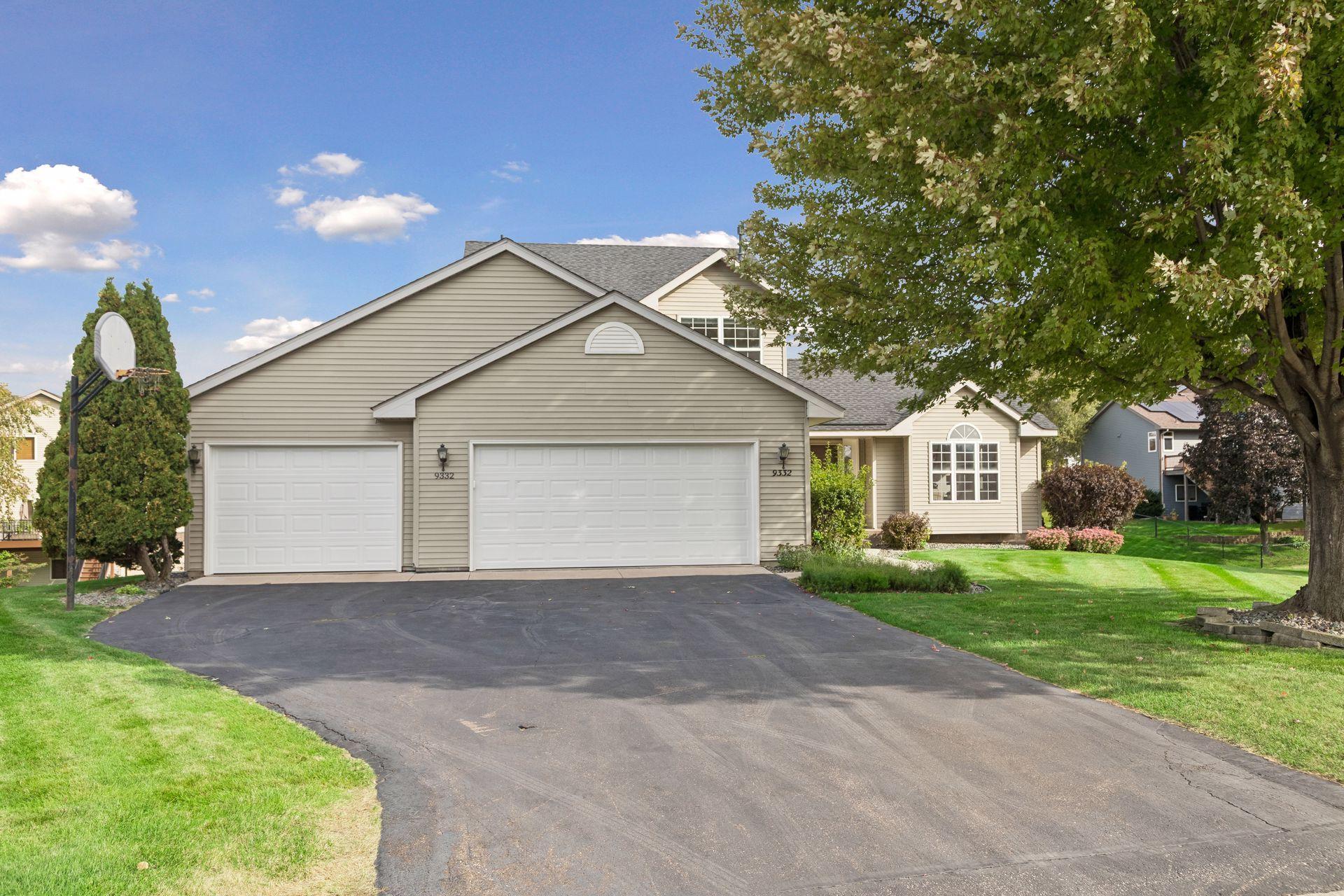 View of Single Family at 9332 Parkside Echo, Woodbury - Mike Wilen | Minnesota Team Real Estate