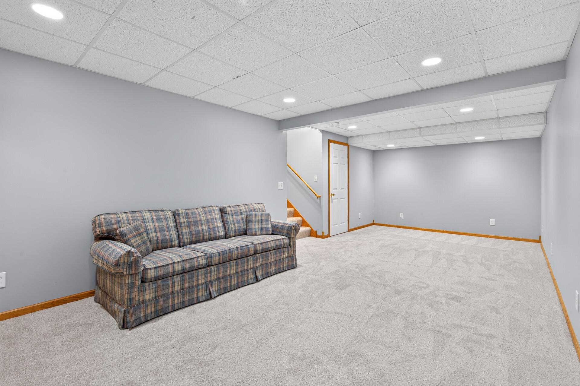 View of Residential at 6203 Courtly Road #D, Woodbury MN 55125, Woodbury (33 of 46) - Mike Wilen | Minnesota Team Real Estate