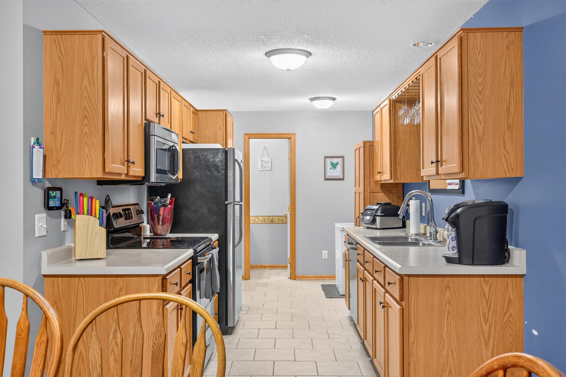 View of Residential at 6203 Courtly Road #D, Woodbury MN 55125, Woodbury (17 of 46) - Mike Wilen | Minnesota Team Real Estate