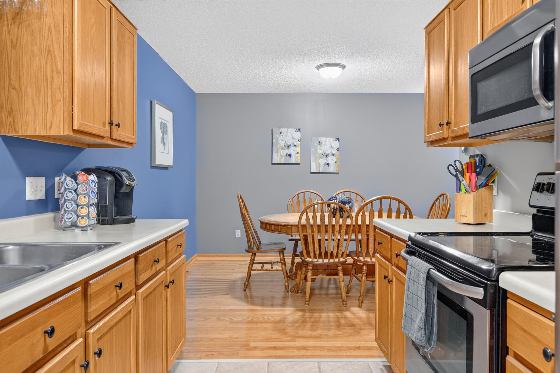 View of Residential at 6203 Courtly Road #D, Woodbury MN 55125, Woodbury (16 of 46) - Mike Wilen | Minnesota Team Real Estate