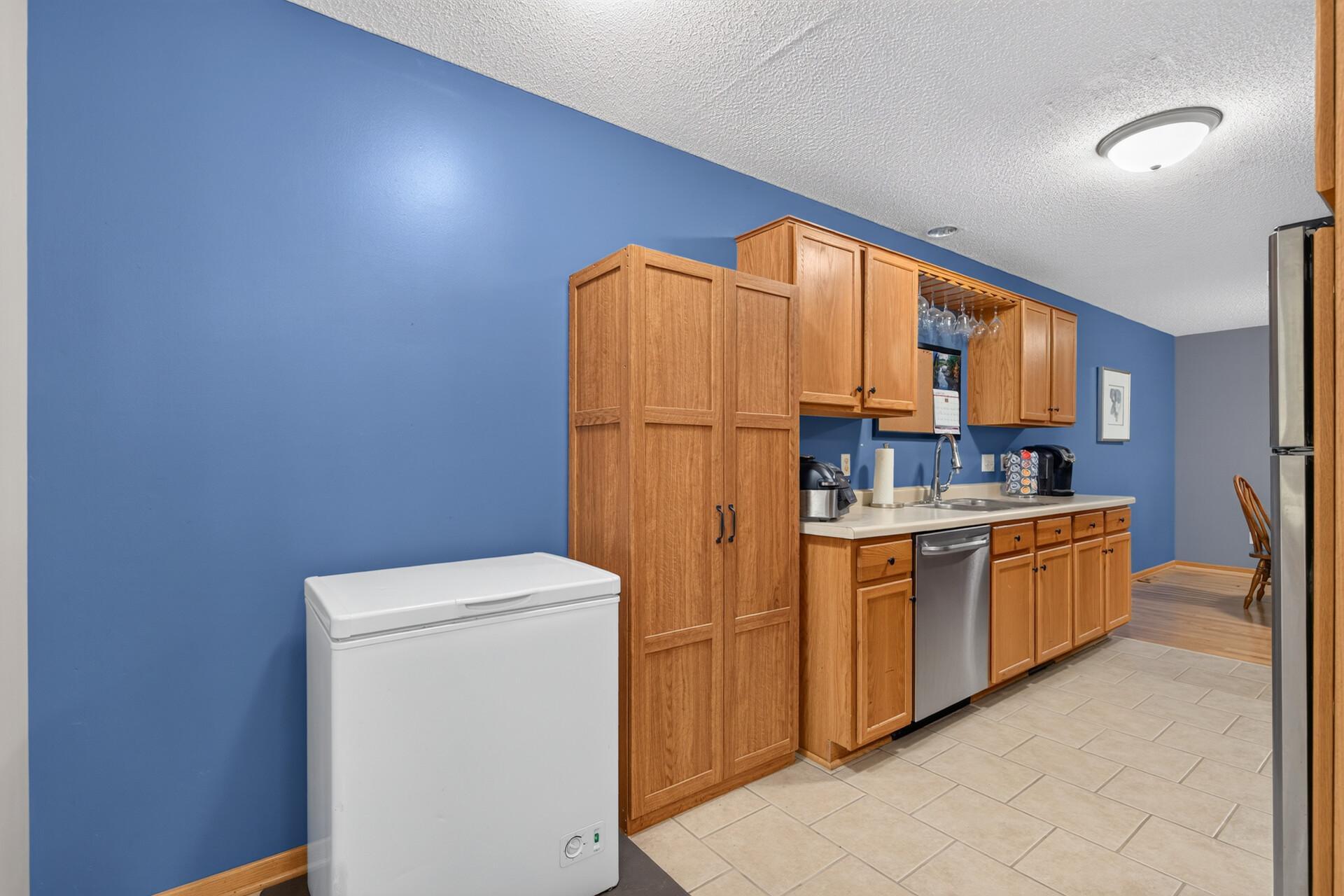 View of Residential at 6203 Courtly Road #D, Woodbury MN 55125, Woodbury (13 of 46) - Mike Wilen | Minnesota Team Real Estate