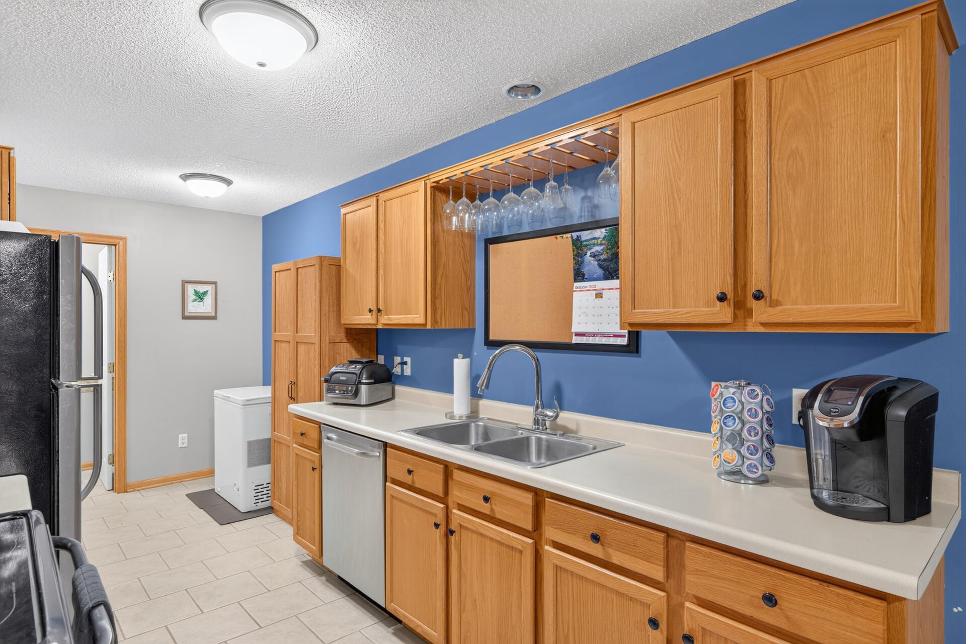 View of Residential at 6203 Courtly Road #D, Woodbury MN 55125, Woodbury (12 of 46) - Mike Wilen | Minnesota Team Real Estate