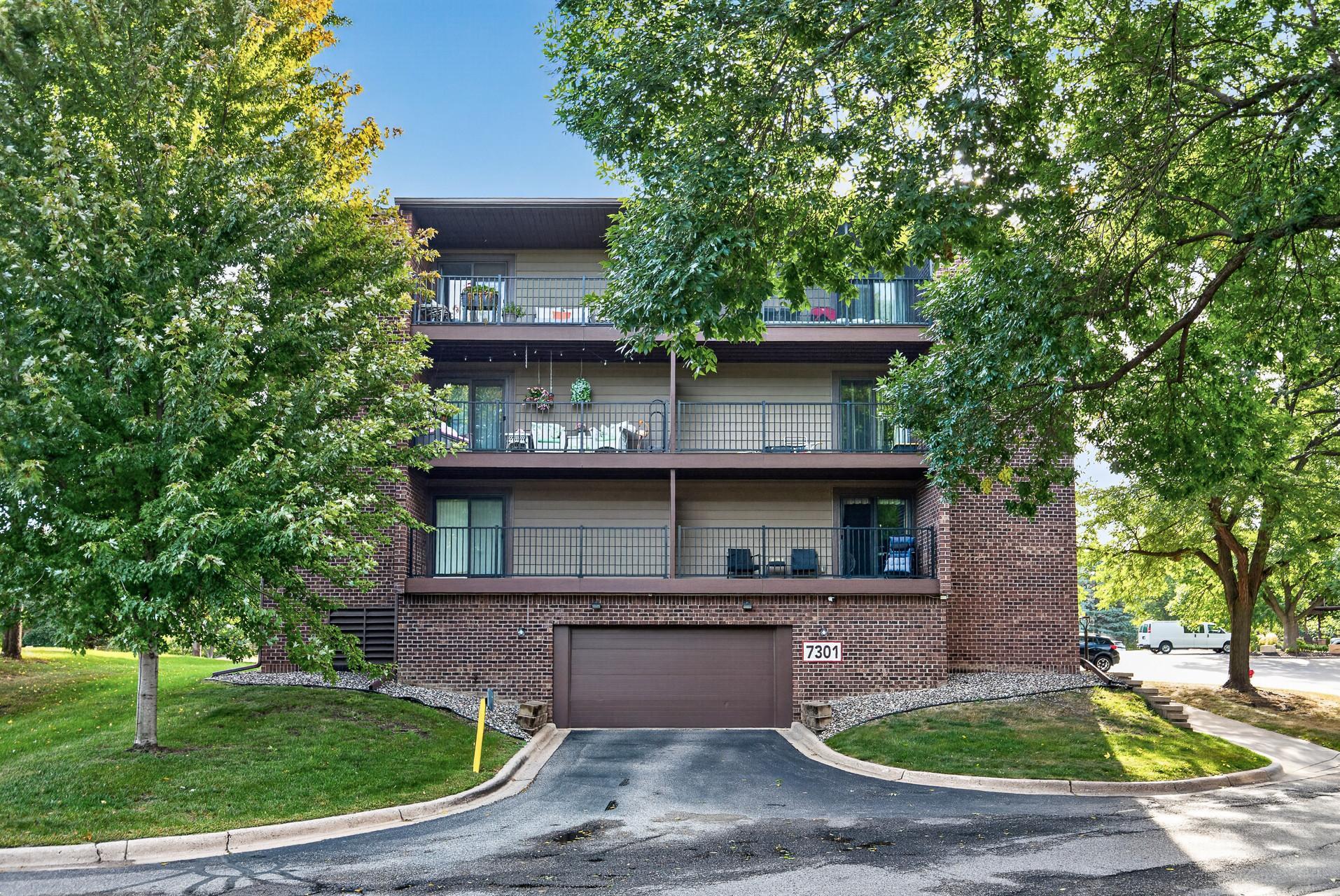 View of Residential at 7301 101st Street #309, Bloomington MN 55438, Bloomington (25 of 30) - Mike Wilen | Minnesota Team Real Estate