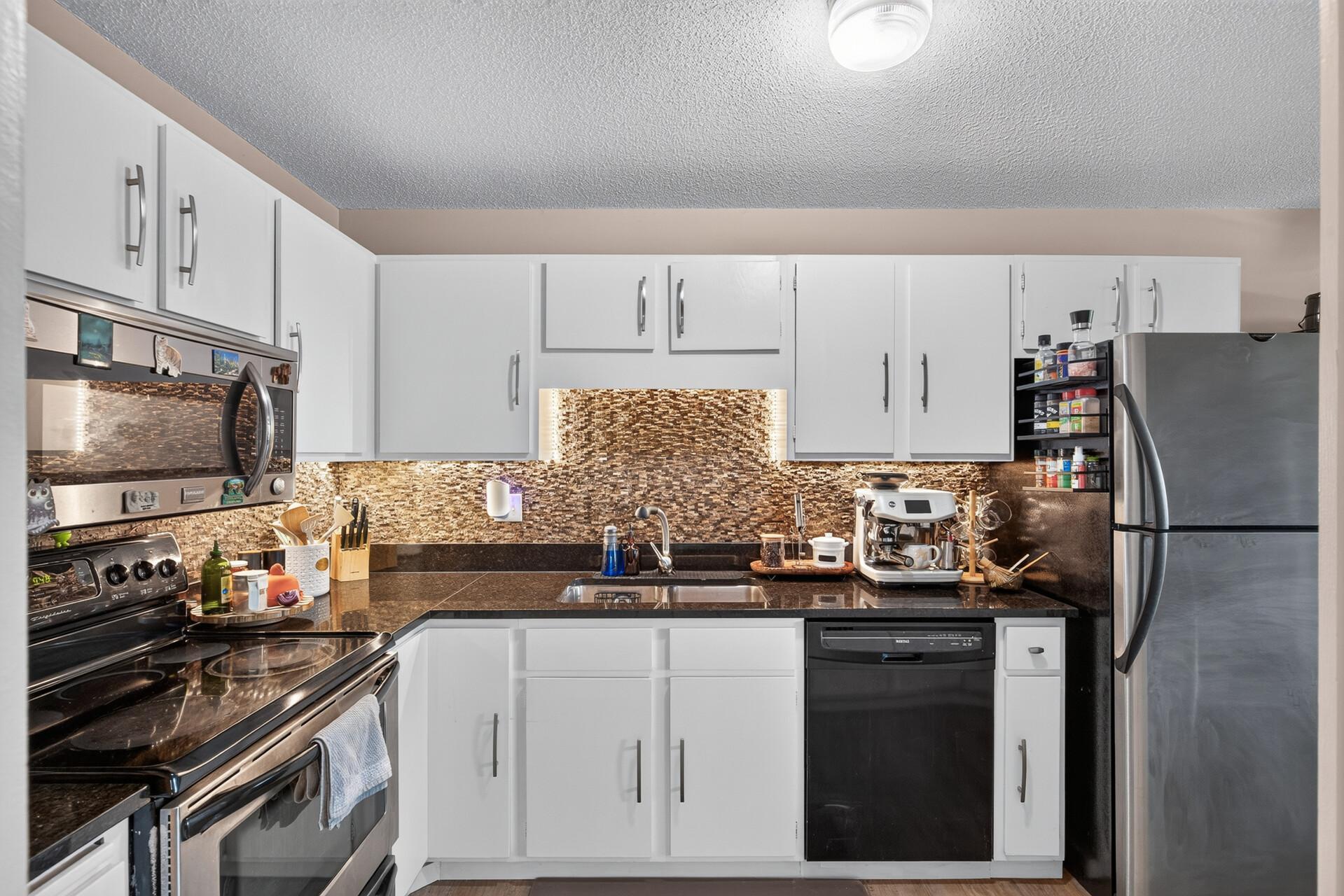 View of Residential at 7301 101st Street #309, Bloomington MN 55438, Bloomington (12 of 30) - Mike Wilen | Minnesota Team Real Estate