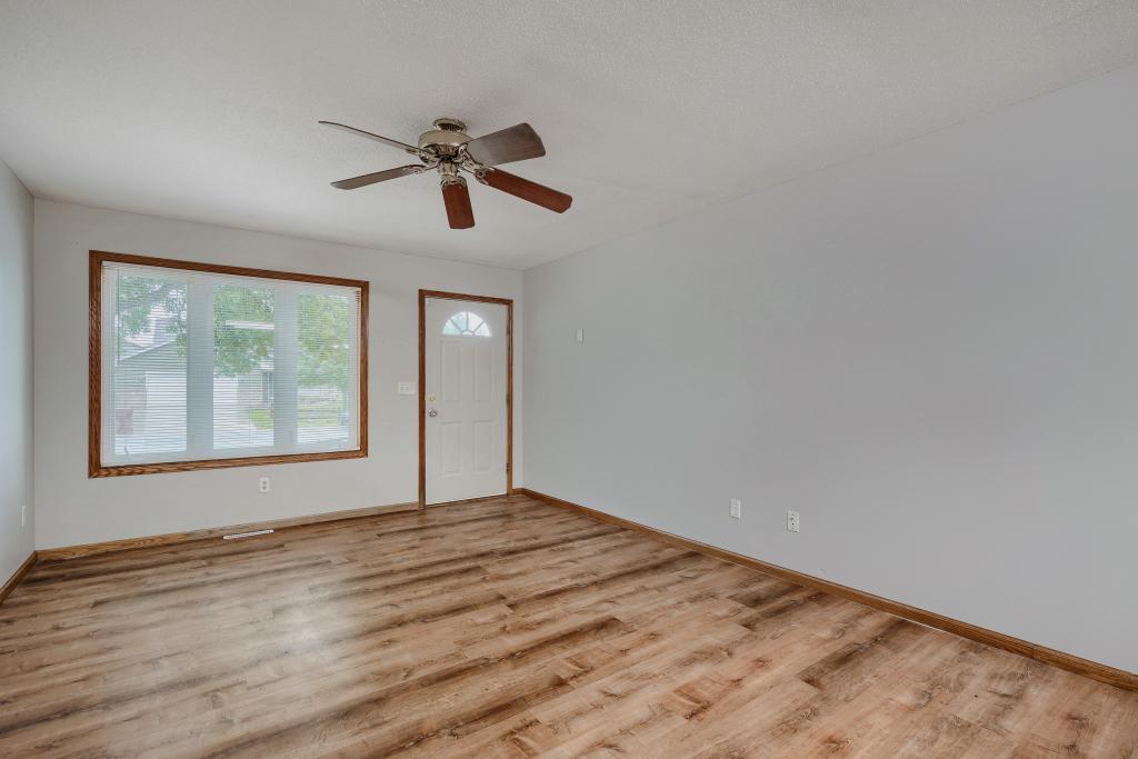 View of Residential at 402 Lady Slipper Avenue, New Prague MN 56071, New Prague (2 of 13) - Mike Wilen | Minnesota Team Real Estate