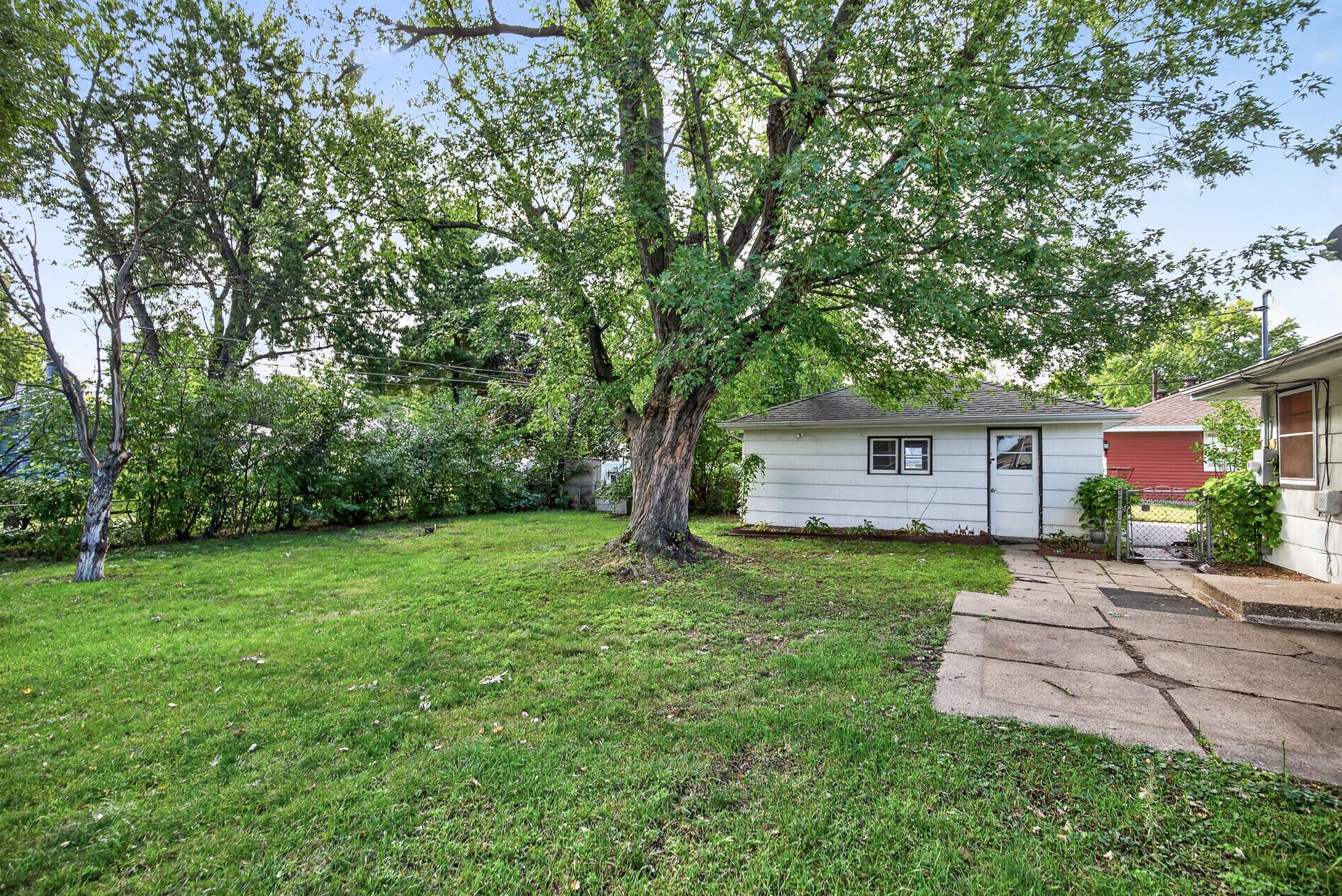 View of Residential at 9107 14th Avenue, Bloomington MN 55425, Bloomington (26 of 29) - Mike Wilen | Minnesota Team Real Estate
