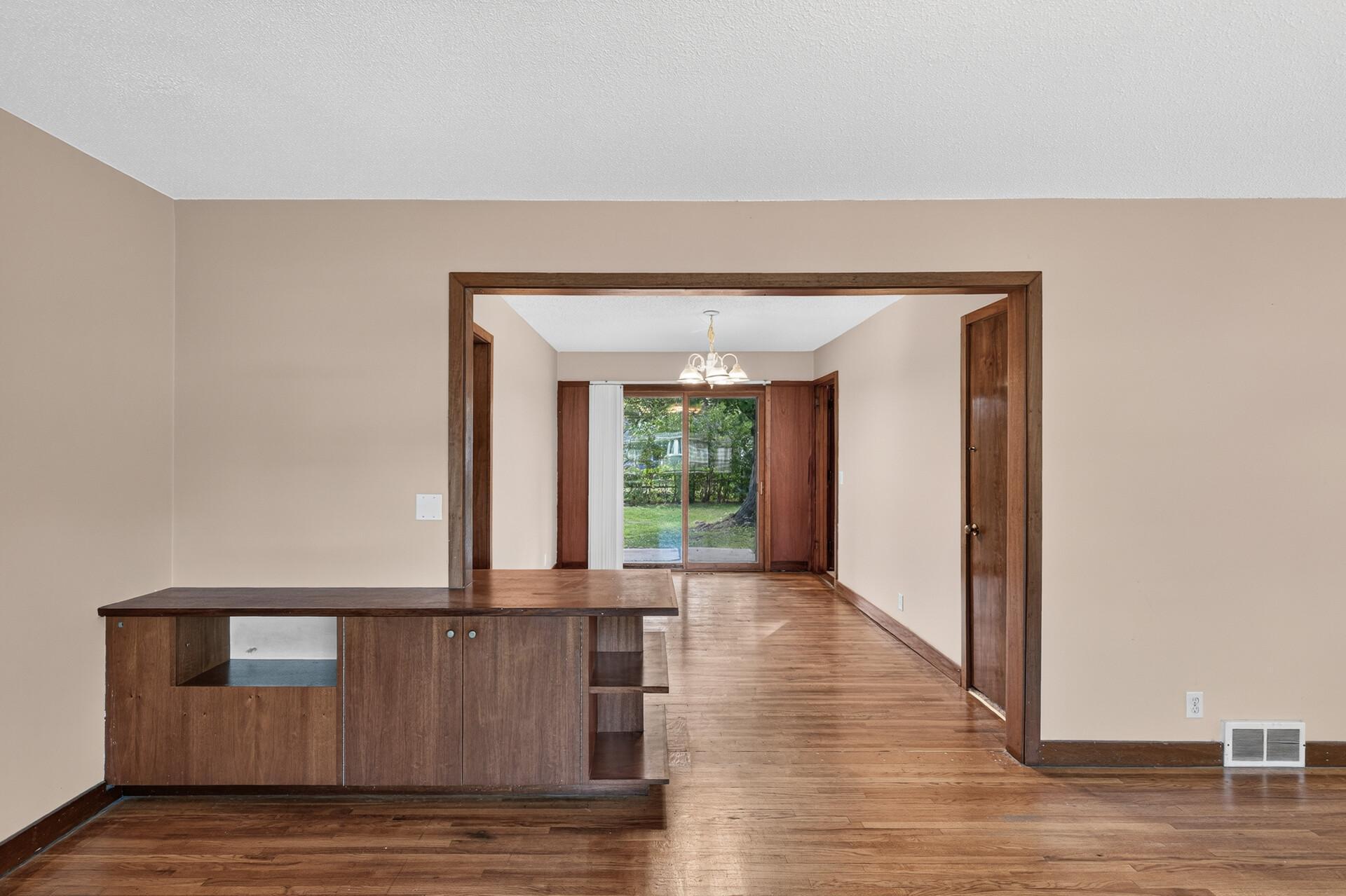 View of Residential at 9107 14th Avenue, Bloomington MN 55425, Bloomington (6 of 29) - Mike Wilen | Minnesota Team Real Estate