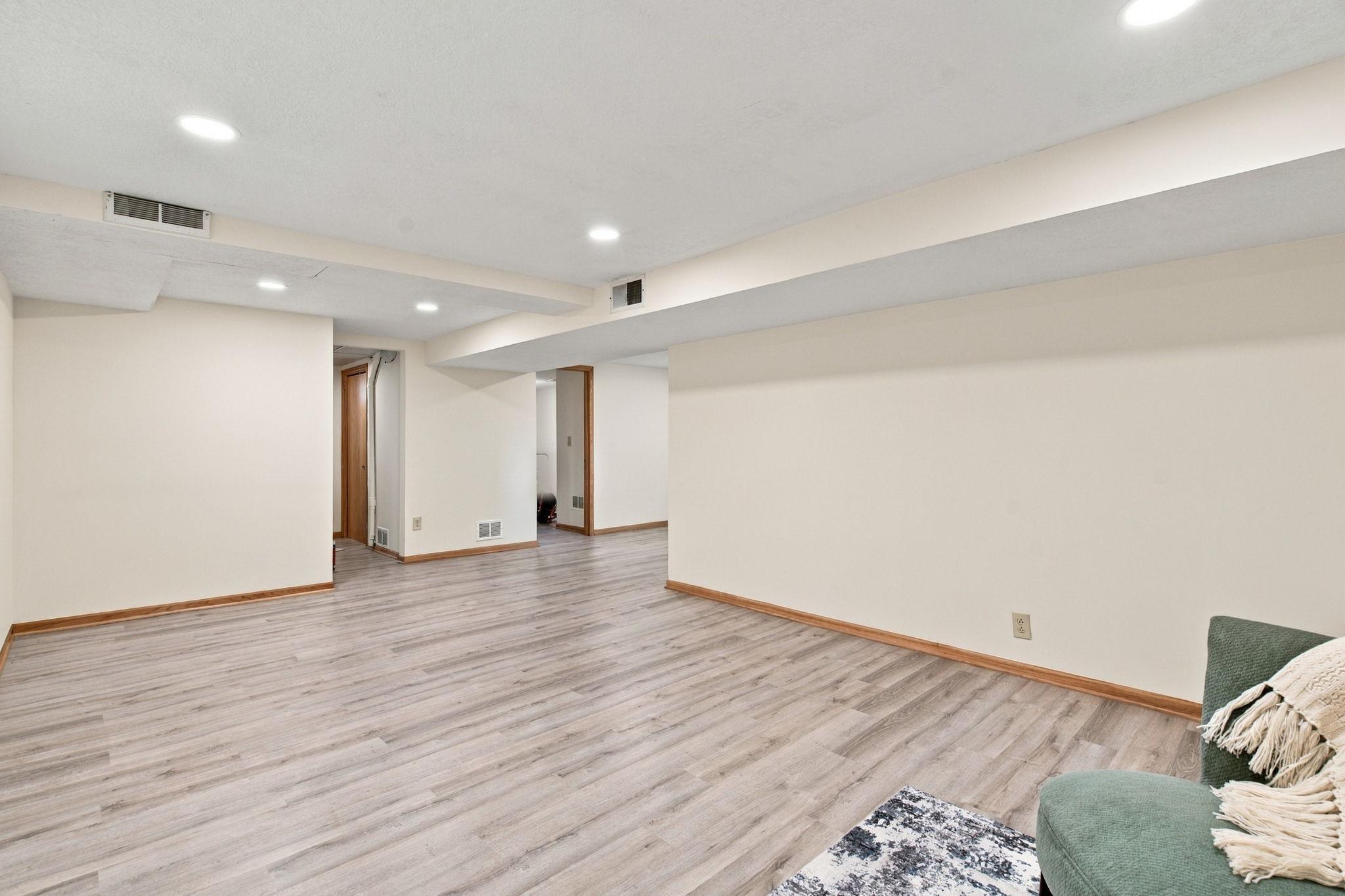 View of Residential at 6006 Washburn Avenue, Brooklyn Center MN 55430, Brooklyn Center (17 of 29) - Mike Wilen | Minnesota Team Real Estate