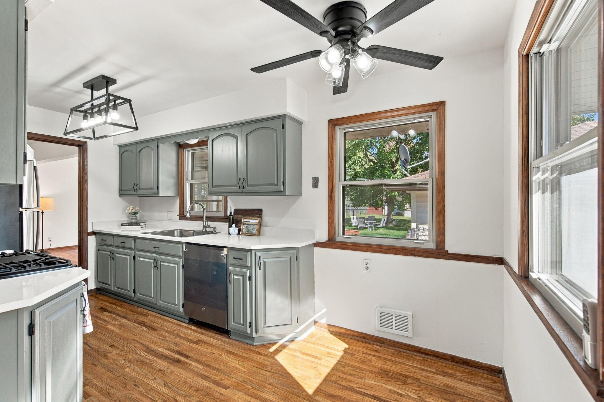 View of Residential at 6006 Washburn Avenue, Brooklyn Center MN 55430, Brooklyn Center (4 of 29) - Mike Wilen | Minnesota Team Real Estate